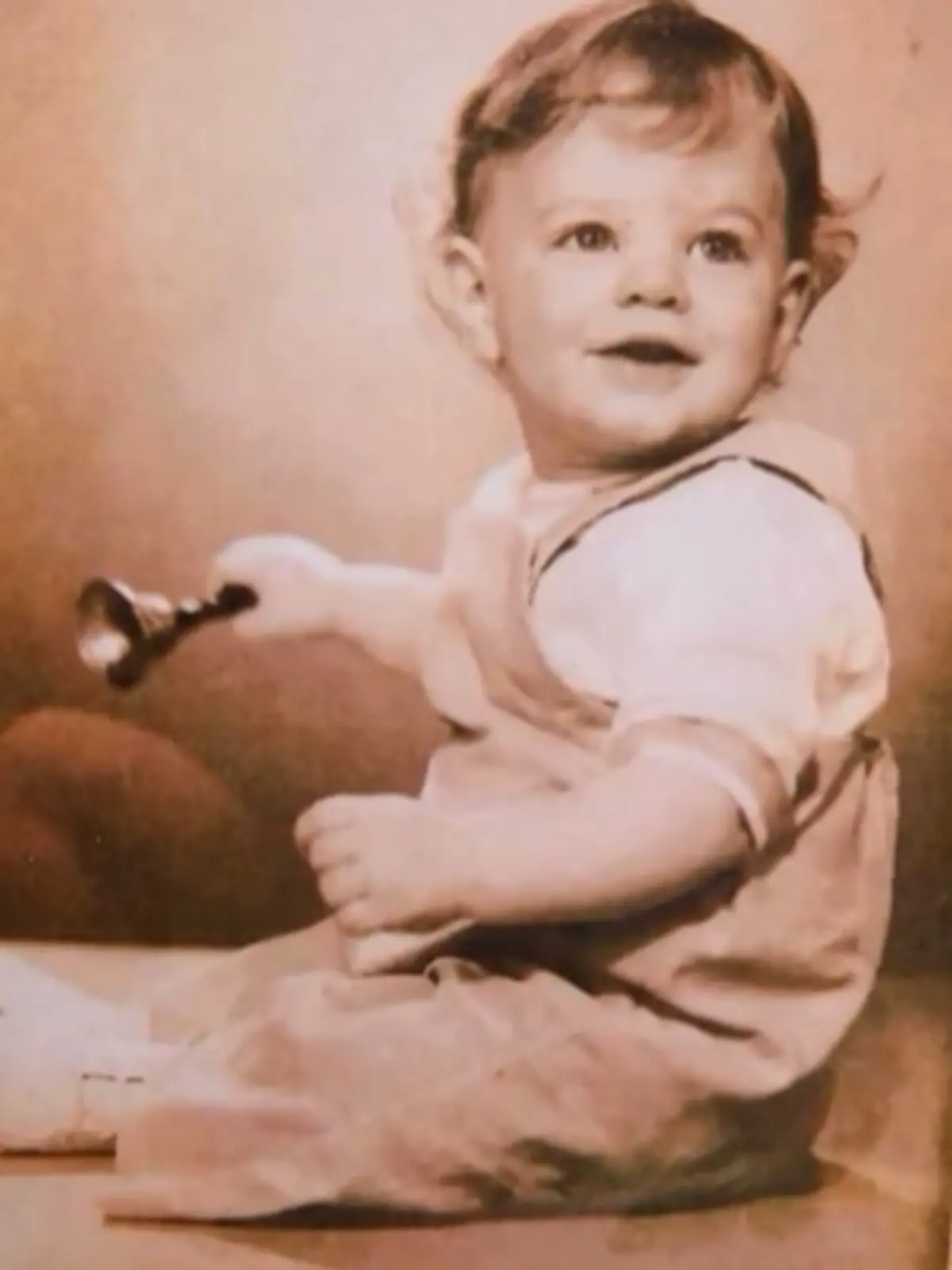 Kevin McMahon wurde vor 64 Jahren im Jamaica Hospital Medical Center in Queens, New York (USA) als Baby vertauscht und landete bei falschen Eltern.