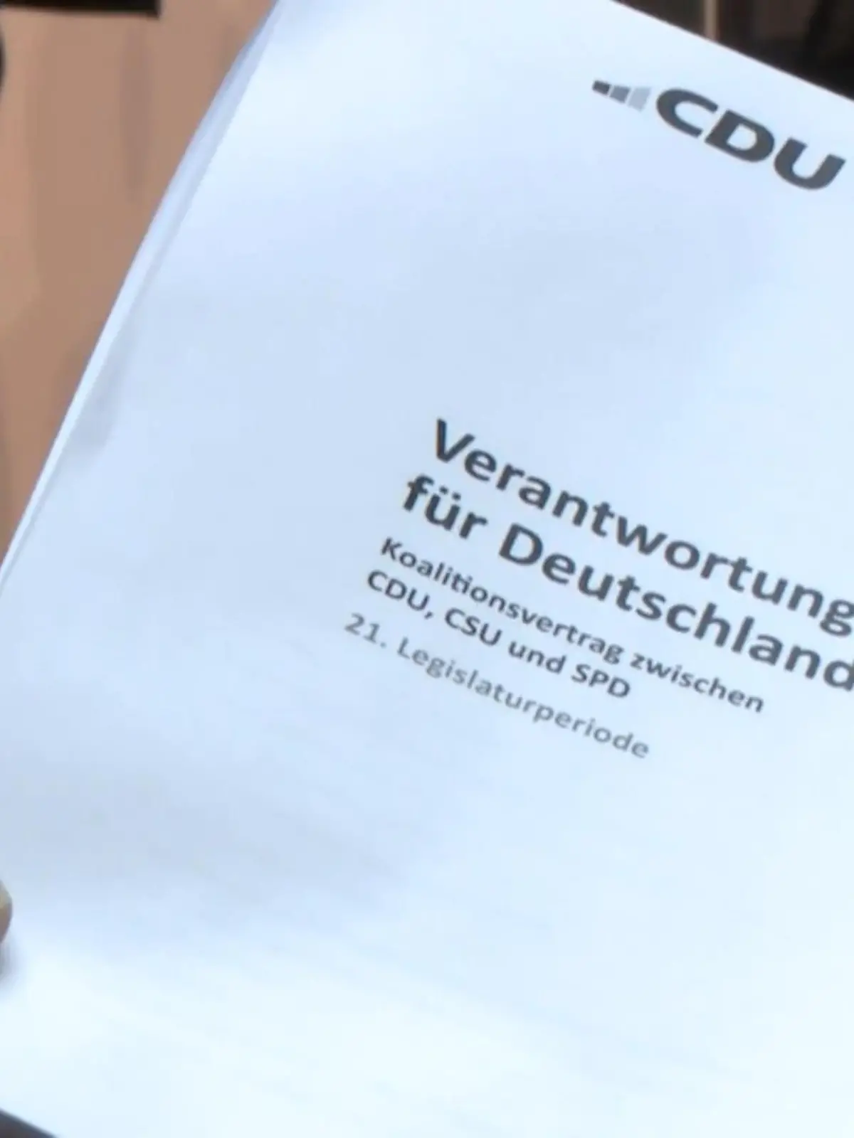 Bild zu: "NRW-Stimmen zum Koalitionsvertrag"