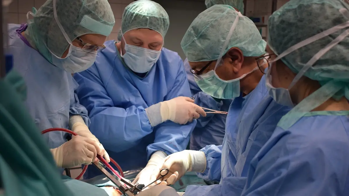 Mehrere Stunden dauert der Eingriff am Klinikum Bremen-Mitte (Symbolfoto).