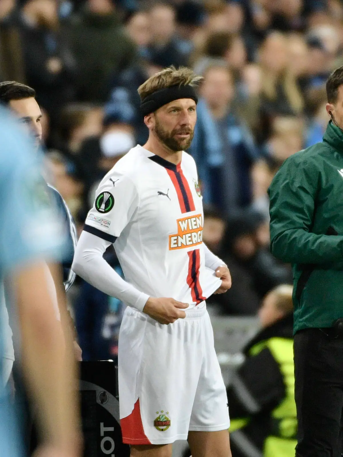 Bild zu: "Ex-Bundesliga-Star feiert Comeback-Wunder nach Schädelbasisbruch"