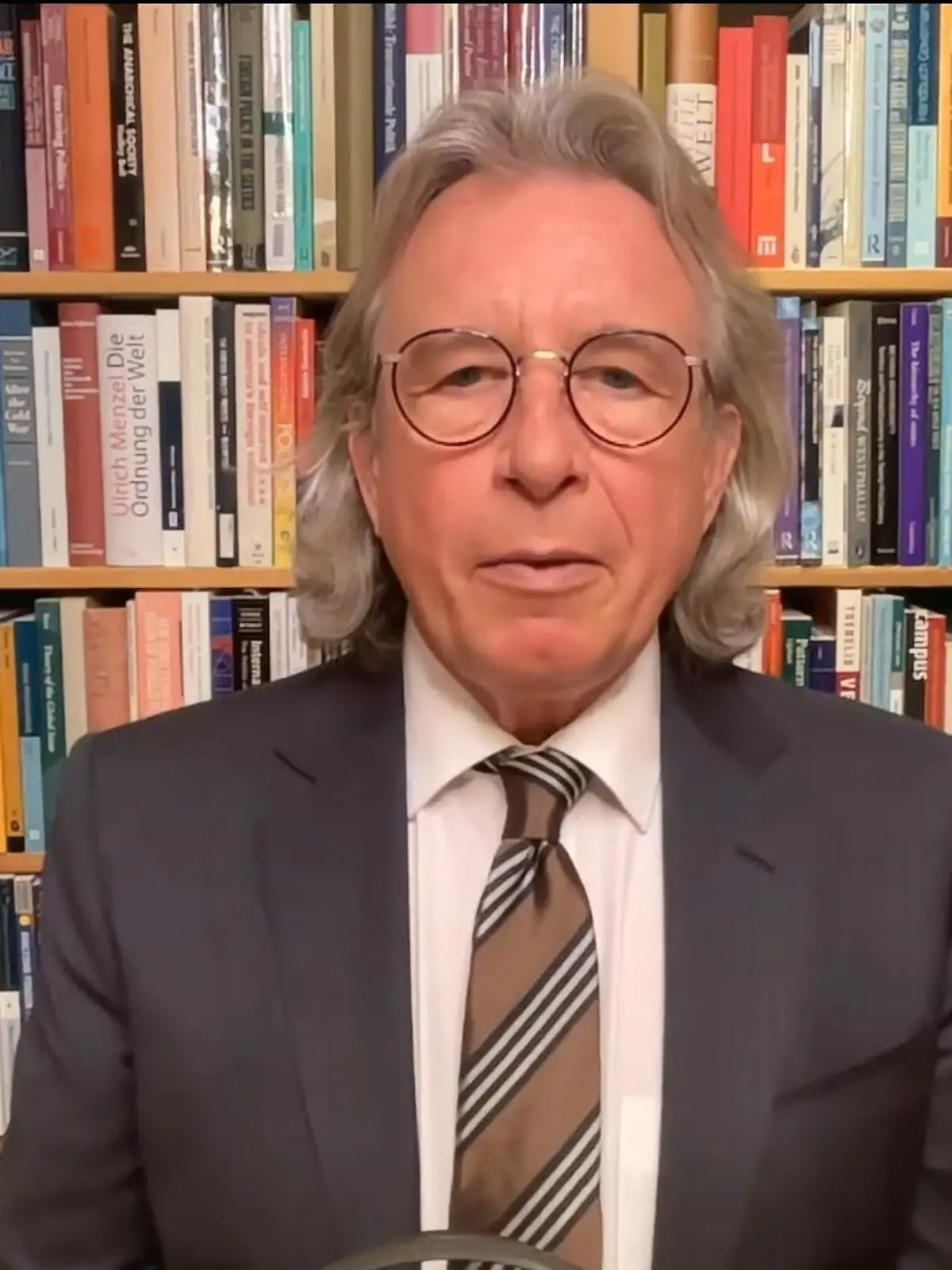 Prof. Thomas Jäger ordnet Lawrows Aussagen für RTL ein.