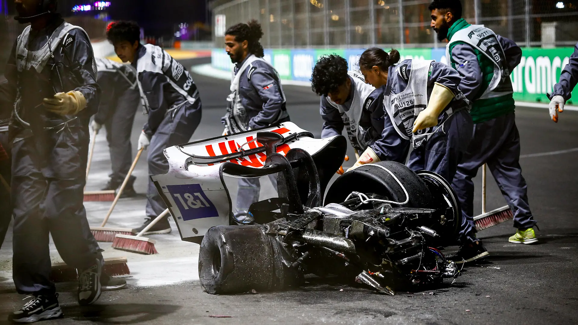 Debris pictured following the crash of 47 Mick Schumacher DEU, Haas F1 Team, F1 Grand Prix of Saudi Arabia at Jeddah Corniche Circuit on March 26, 2022 in Jeddah, Saudi Arabia. Photo by HOCH ZWEI Jeddah Saudi Arabia *** Debris pictured following the crash of 47 Mick Schumacher DEU, Haas F1 Team , F1 Grand Prix of Saudi Arabia at Jeddah Corniche Circuit on March 26, 2022 in Jeddah, Saudi Arabia Photo by HOCH ZWEI Jeddah Saudi Arabia