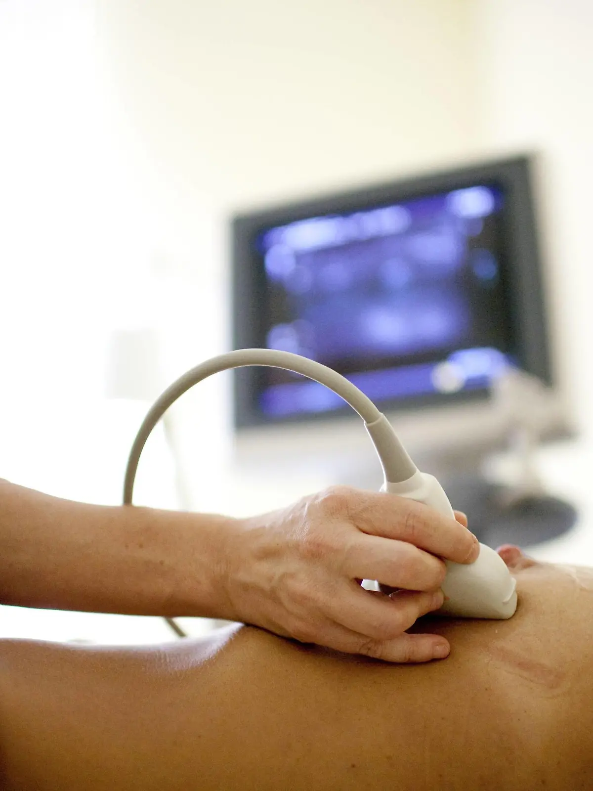 Brustuntersuchung . ÊMedical checkup of the breast . Ê , Bonn DEU Deutschland PUBLICATIONxINxGERxSUIxAUTxONLY Copyright: xUtexGrabowskyx

Breast examination  checkup of The Breast Ê Bonn DEU Germany PUBLICATIONxINxGERxSUIxAUTxONLY Copyright xUtexGrabowskyx  