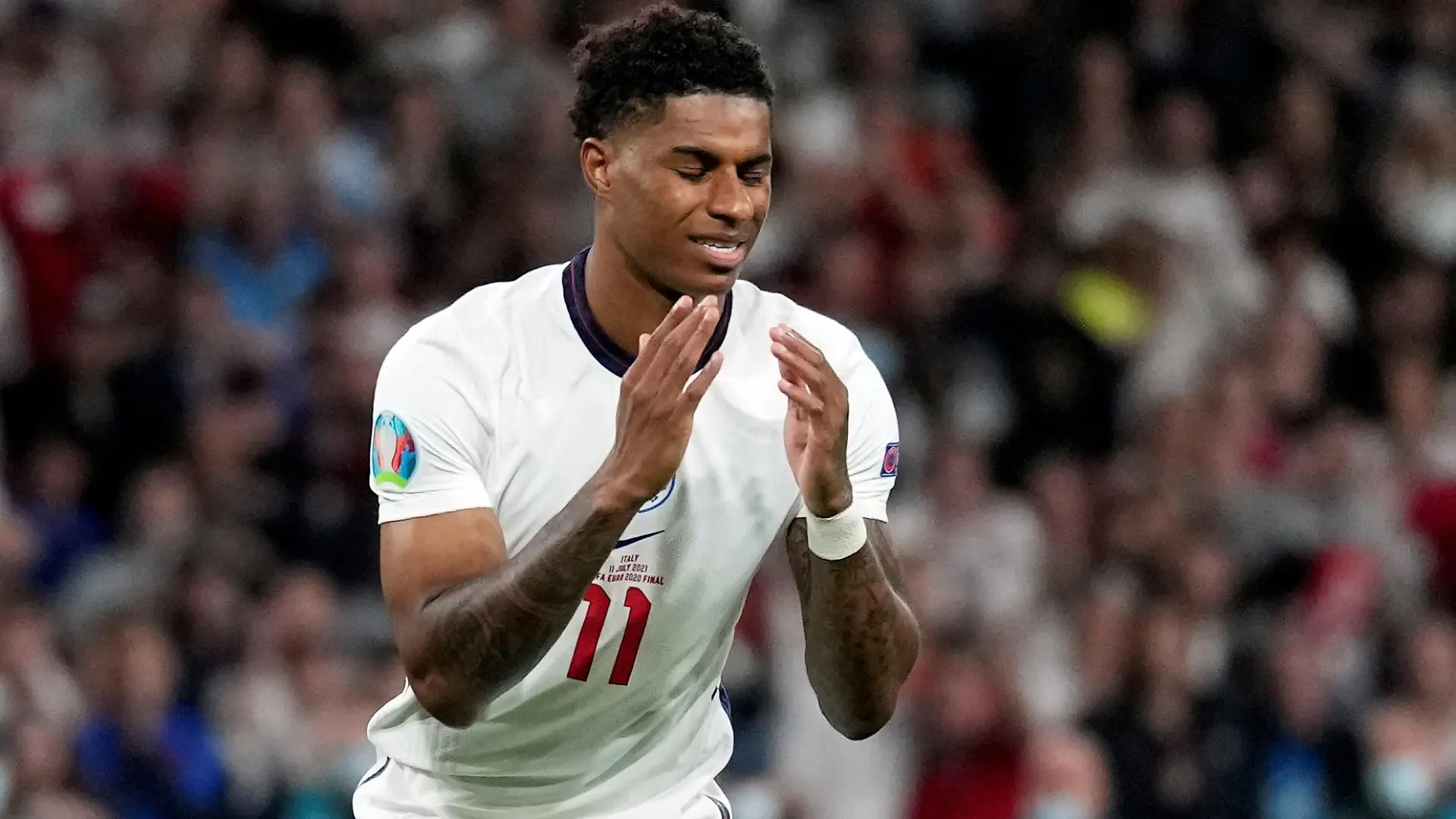 Soccer Football - Euro 2020 - Final - Italy v England - Wembley Stadium, London, Britain - July 11, 2021 England's Marcus Rashford looks dejected after missing a penalty during a penalty shootout Pool via REUTERS/Frank Augstein TPX IMAGES OF THE DAY