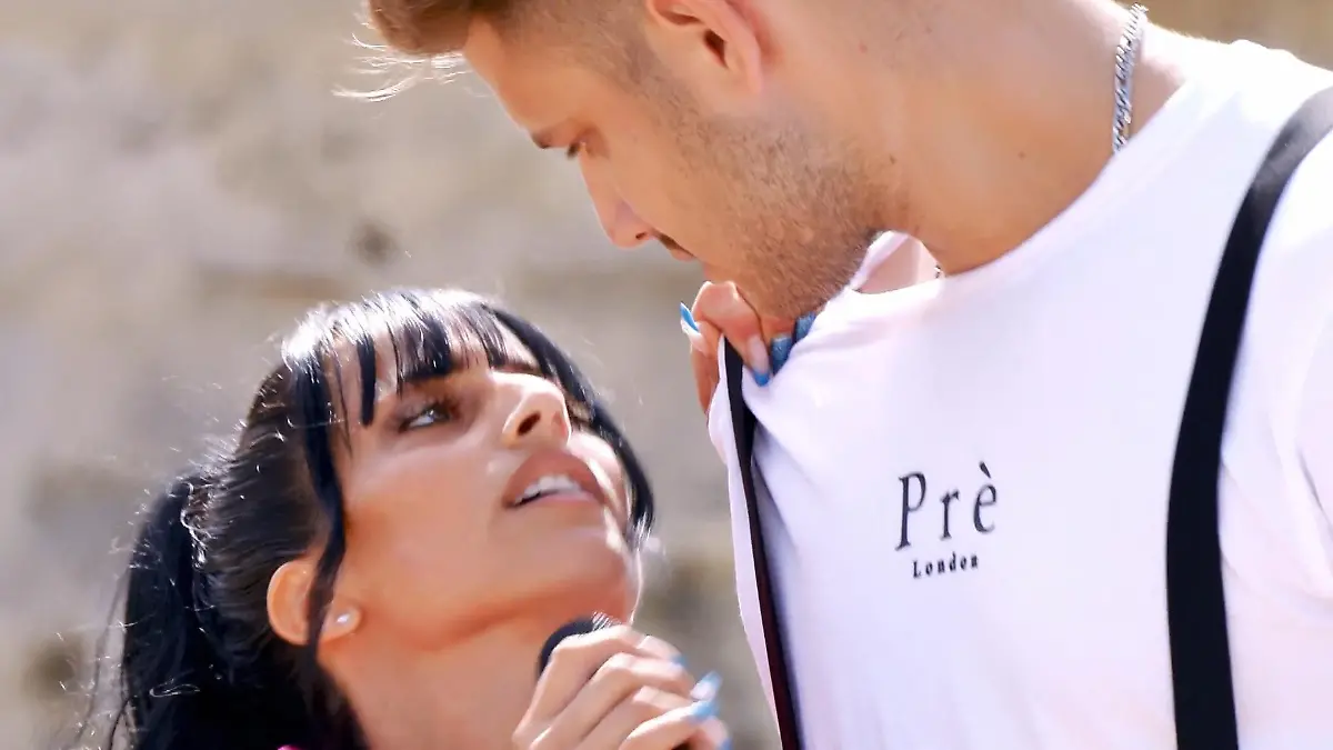Melissa und Din performen "Senorita" Knallheißer Auftritt