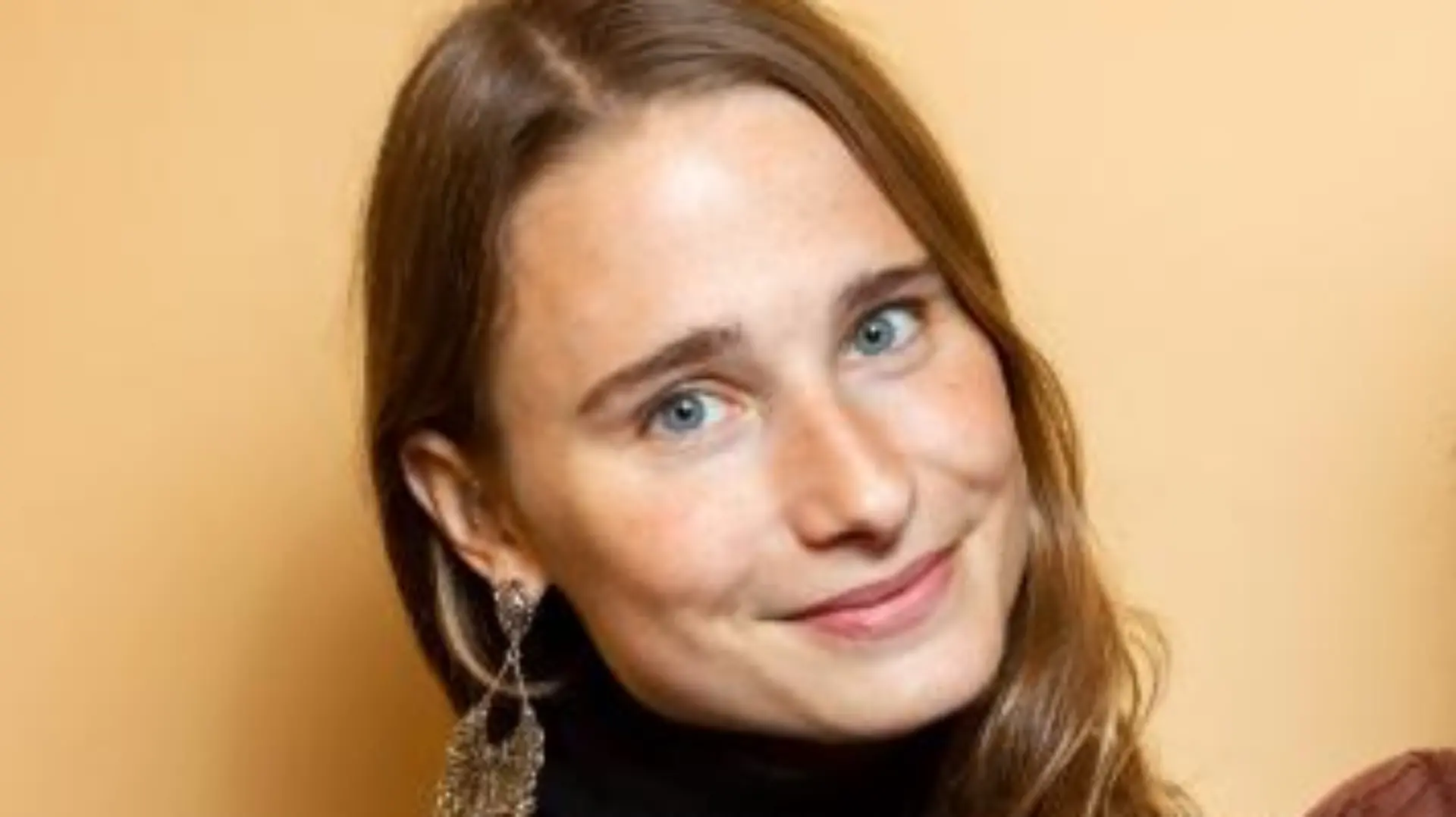 Stella Neidhöfer,  Psychologin und Gründerin. YIN YOUNG & YOU ist ein gUG, eine gemeinnützige Unternehmensgesellschaft im gesundheits-psychologischen Bereich der Prävention. Win-Win für die Gemeinschaft und für jedes einzelne Kind.