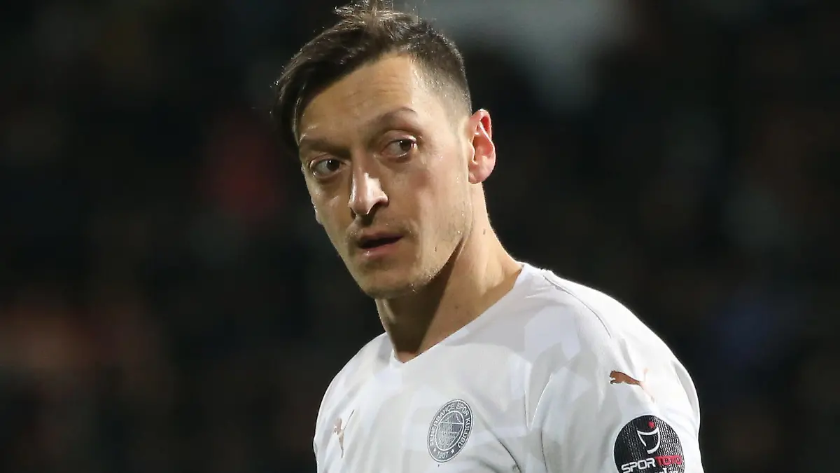 ANTALYA, TURKIYE - MARCH 13: Mesut Ozil of Fenerbahce is seen during Turkish Super Lig soccer match between Aytemiz Alanyaspor and Fenerbahce at Bahcesehir Schools Stadium in Antalya, Turkiye on March 13, 2022. Orhan Cicek / Anadolu Agency
