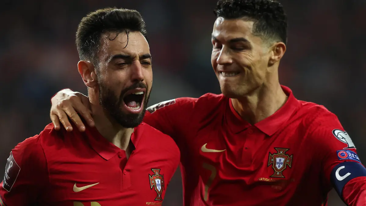 Play-off final - Portugal-North Macedonia Porto, 03/29/2022 - The Portugal team hosted North Macedonia tonight, at Estdio do Drago, in the final of the Play-Off for Access to the 2022 World Cup in Qatar. Party by Bruno Fernandes Cristiano Ronaldo Ivan Del Val/Global Images PUBLICATIONxINxGERxSUIxAUTxHUNxONLY xIvanxdelxValx