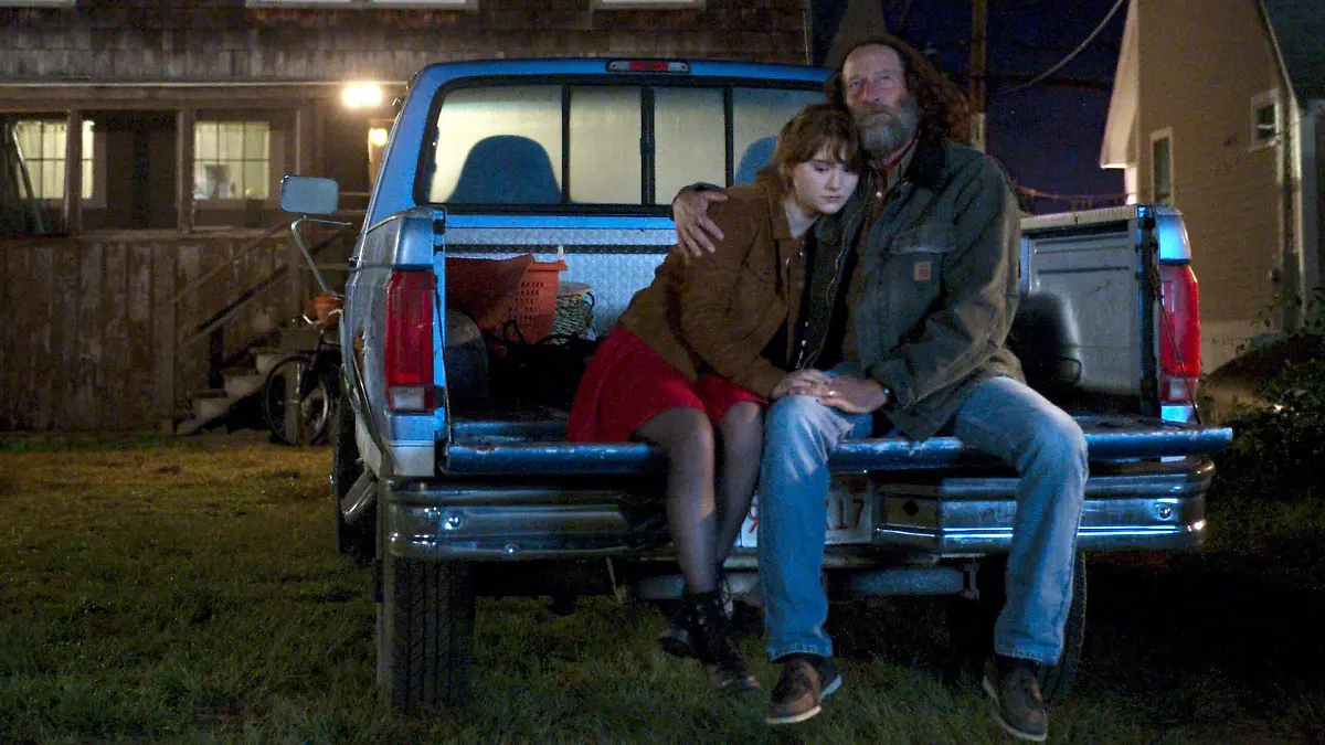 CODA 2021 de Sian Heder Emilia Jones Troy Kotsur. remake de LA FAMILLE BELIER de Eric Lartigau 2014 FRA. remake of THE BELIER FAMILY LA FAMILLE BELIER by Eric Lartigau 2014 FRA. Collection Christophel Vendome Pictures - Pathe Films - Picture Perfect Federation PUBLICATIONxINxGERxSUIxAUTxONLY CODA 2021 07 NUR REDAKTIONELLE NUTZUNG & REDAKTIONELLE BUCHCOVER NUR IM KONTEXT DER FILMBERICHTERSTATTUNG