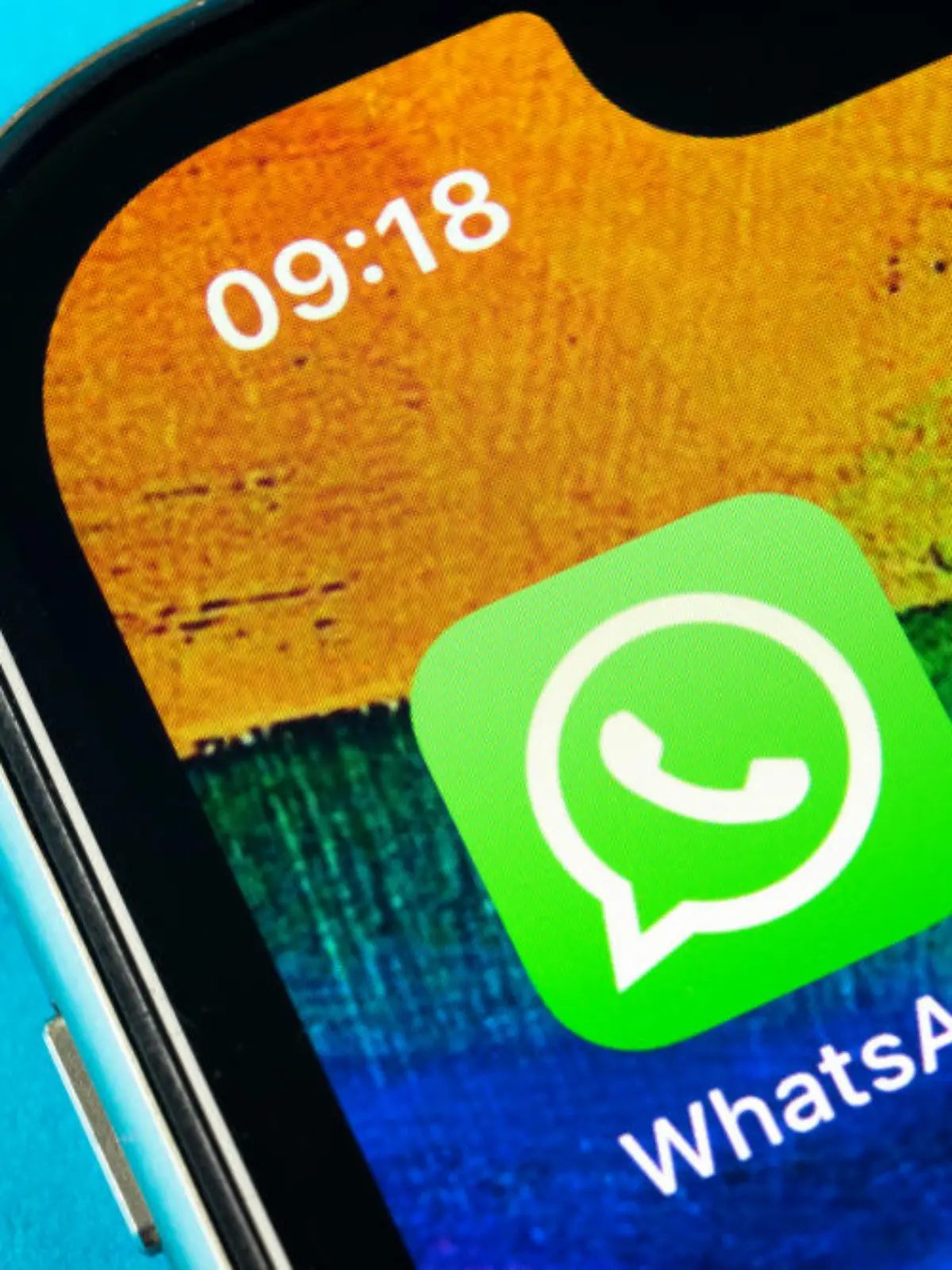 June 16, 2023: Helsinki, Finland, May 4, 2019: Whatsapp messenger application icon on Apple iPhone X smartphone screen close-up. Whatsapp messenger app icon. Social media icon. Social network (Credit Image: © La Nacion via ZUMA Press