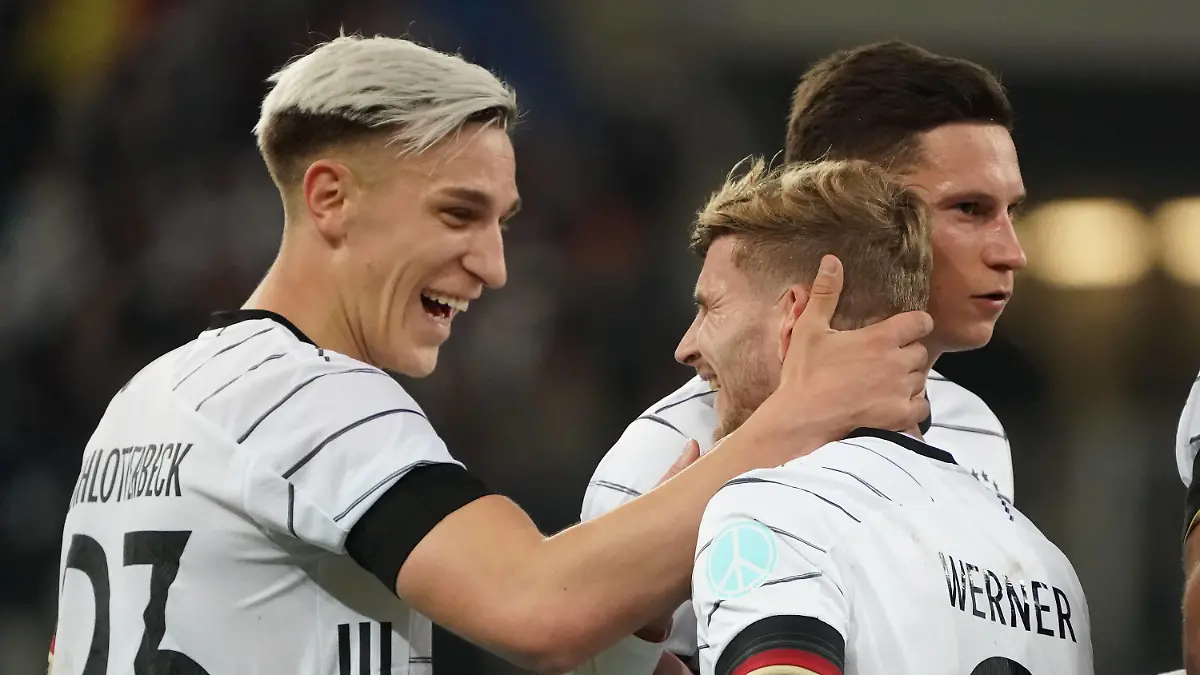  celebrate the goal, Torjubel zum 2:0 Timo Werner Deutschland Germany,Nico Schlotterbeck Deutschland Germany - Sinsheim 26.03.2022: Deutschland vs. Israel, Freundschaftsspiel, PreZero Arena Sinsheim-Hoffenheim *** celebrate the goal, goal celebration for 2 0 Timo Werner Germany Germany ,Nico Schlotterbeck Germany Germany Sinsheim 26 03 2022 Germany vs Israel, friendly match, PreZero Arena Sinsheim Hoffenheim