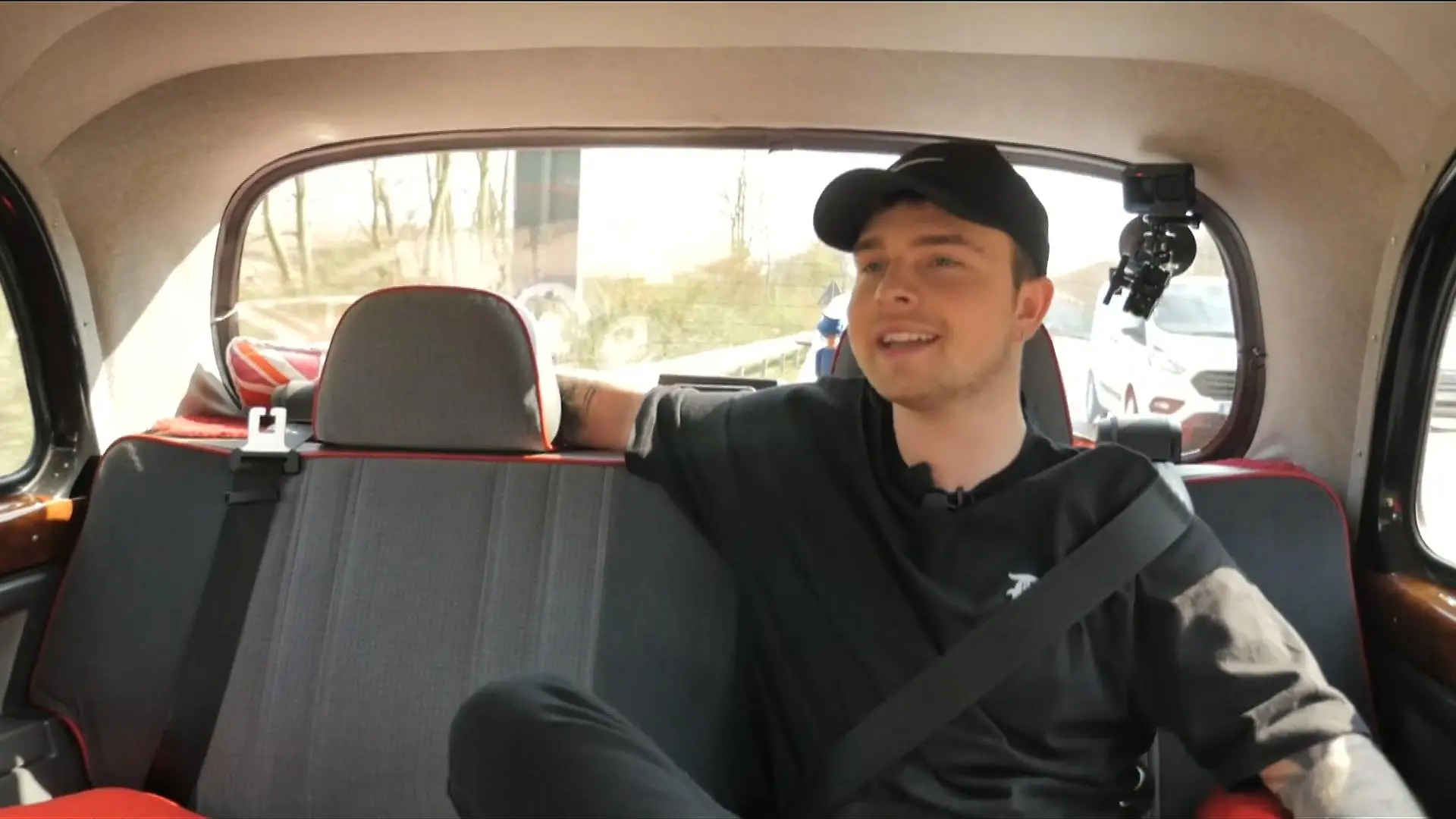 Ist Mike Singers Freundin eigentlich eifersüchtig? Achtung, Frauenmagnet!