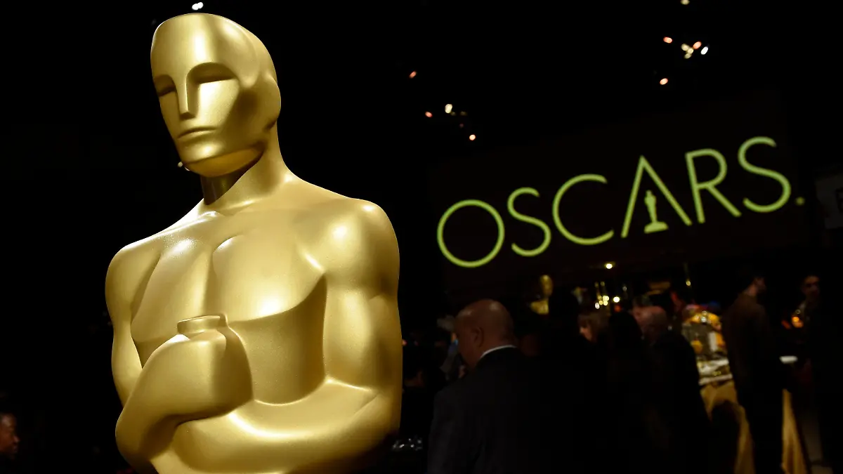 ARCHIV - 15.02.2019, USA, Los Angeles: Eine Oscar-Statue bei der Pressevorschau für den 91. Gouverneursball der Academy Awards. (zu dpa «Welcher Film darf für Deutschland zu den Oscars? Jury entscheidet») Foto: Chris Pizzello/Invision/AP/dpa +++ dpa-Bildfunk +++