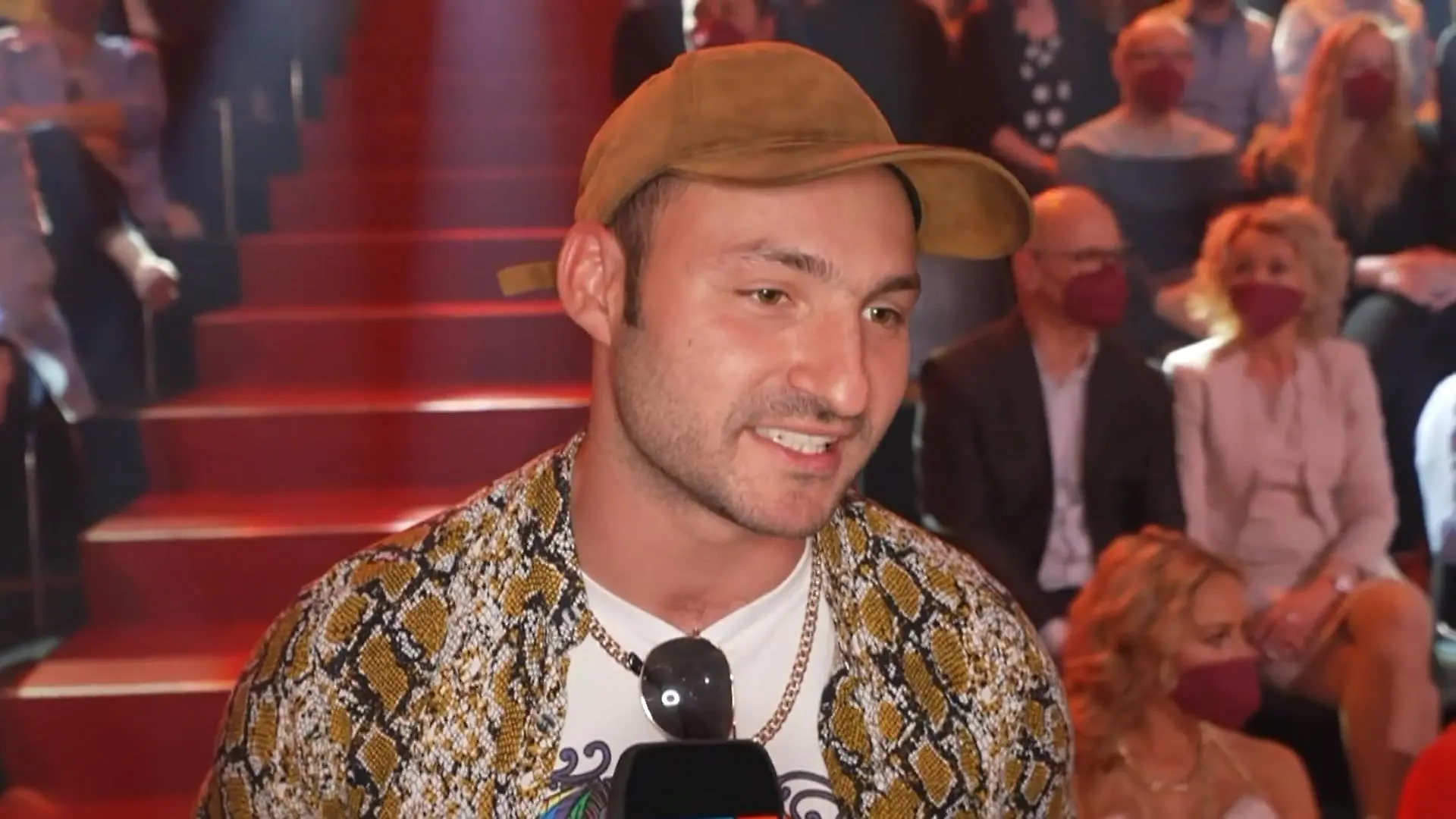 Die irre Wandlung von Ex-"Let's Dance"-Profi Robert Beitsch Vom Tanzparkett auf den Bauernhof