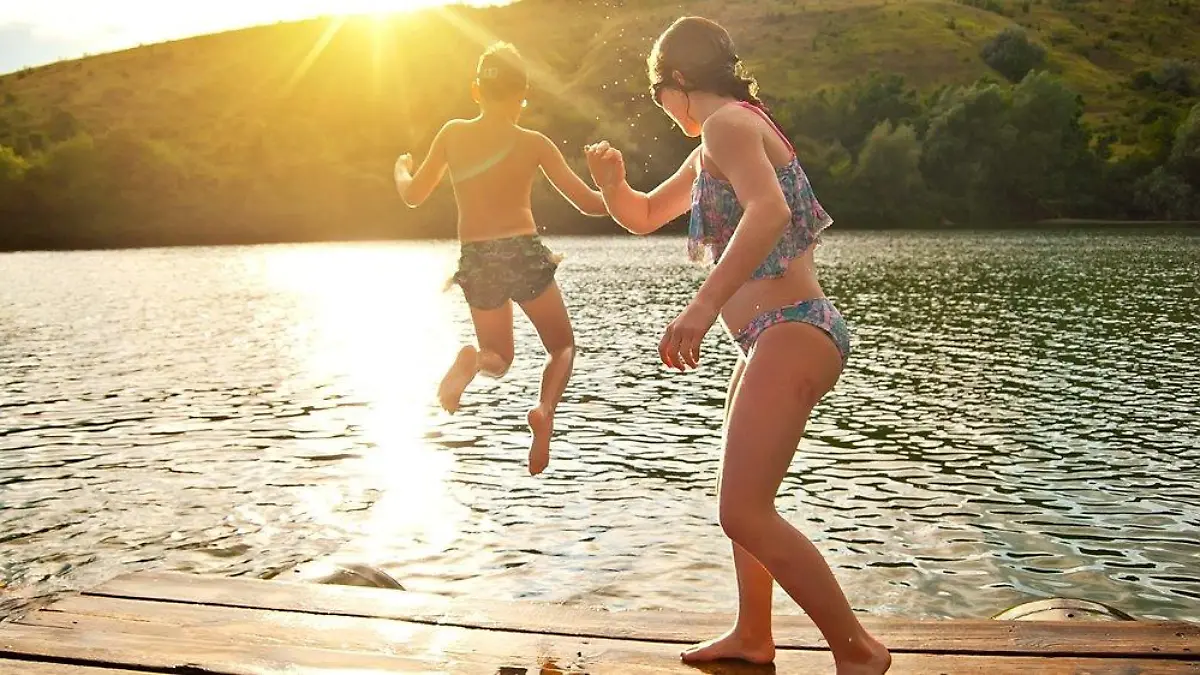Parasit unter der Haut: Sind Zerkarien in Badeseen gefährlich?