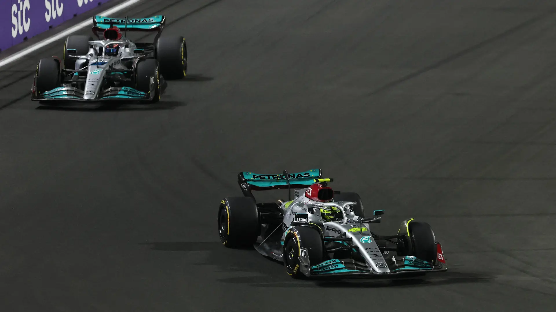 Formula One F1 - Saudi Arabia Grand Prix - Jeddah Corniche Circuit, Jeddah, Saudi Arabia - March 26, 2022 Mercedes' Lewis Hamilton and Mercedes' George Russell during qualifying REUTERS/Ahmed Yosri