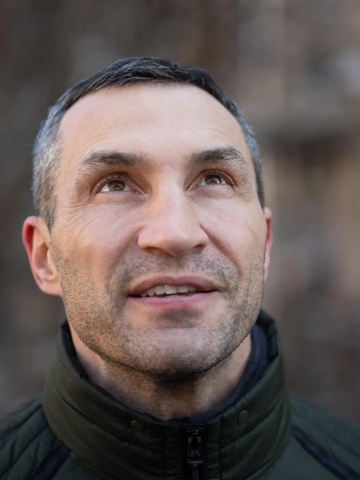 Twin Brother of the Mayor of Kiev and former Boxer Wladimir Klitschko speaks to the press near destroyed apartment in a residential area after shelling in Kyiv on March 18, 2022, as Russian troops try to encircle the Ukrainian capital as part of their slow-moving offensive. Authorities in Kyiv said one person was killed early today when a downed Russian rocket struck a residential building in the capital northern suburbs in the Podolsk district. They said a school and playground were also hit. Photo by Raphael Lafargue/ABACAPRESS.COM