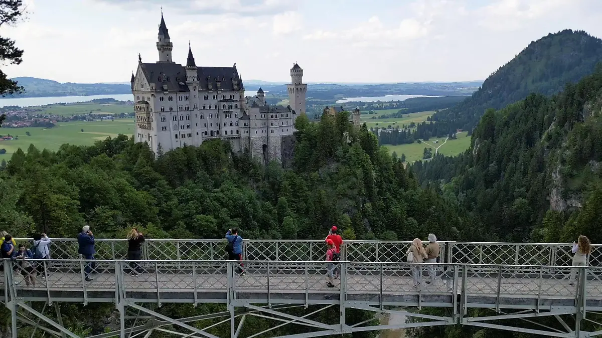 A general view shows Neuschwanstein Castle, following a police report of an attack, near Neuschwanstein Castle, Germany, June 15, 2023. REUTERS/Staff