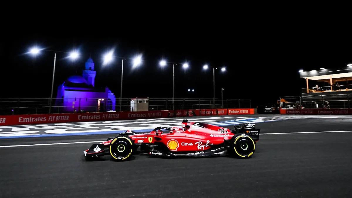Formula 1 2022: Saudi Arabian GP JEDDAH STREET CIRCUIT, SAUDI ARABIA - MARCH 25: Charles Leclerc, Ferrari F1-75 during the Saudi Arabian GP at Jeddah Street Circuit on Friday March 25, 2022 in Jeddah, Saudi Arabia. Photo by Mark Sutton / Sutton Images Images PUBLICATIONxINxGERxSUIxAUTxHUNxONLY GP2202_171734MS1_7073