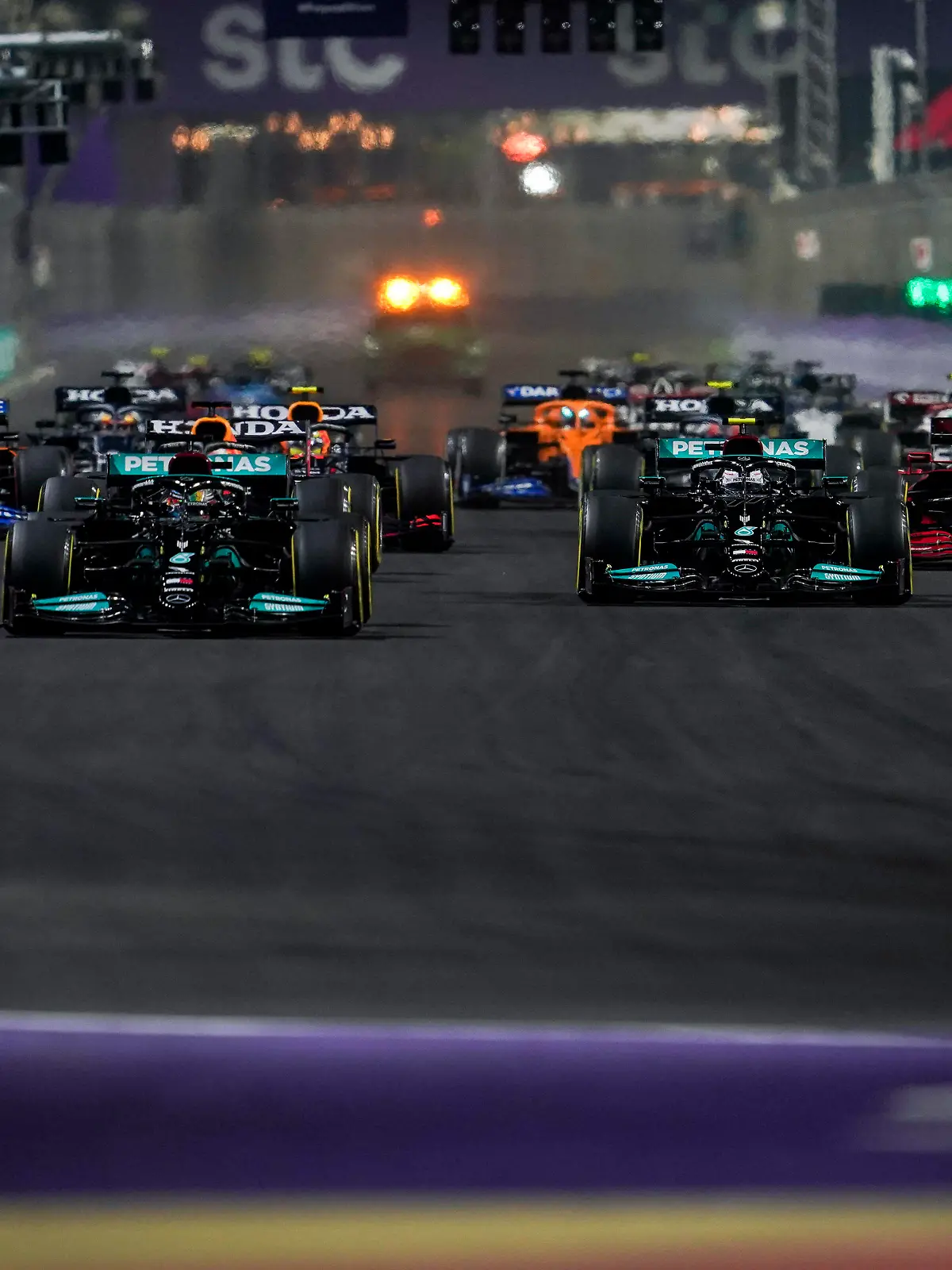 December 5, 2027, Jeddah, Saudi Arabia: LEWIS HAMILTON of Great Britain and Mercedes-AMG F1 Team leads at the start of the 2021 FIA Formula 1 Saudi Arabian Grand Prix at Jeddah Corniche Circuit in Jeddah, Saudi Arabia. Jeddah Saudi Arabia - ZUMAg147 20271205_zap_g147_026 Copyright: xJamesxGasperottix 