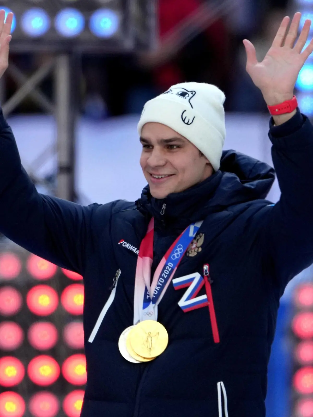  Russia Crimea Reunification Anniversary 8143728 18.03.2022 Russian olympic champion, swimmer Evgeny Rylov waves during a concert marking the 8th anniversary of the referendum on the state status of Crimea and Sevastopol and its reunification with Russia, at Luzhniki Stadium in Moscow, Russia. Alexander Vilf / Sputnik Moscow Russia PUBLICATIONxINxGERxSUIxAUTxONLY Copyright: xAlexanderxVilfx