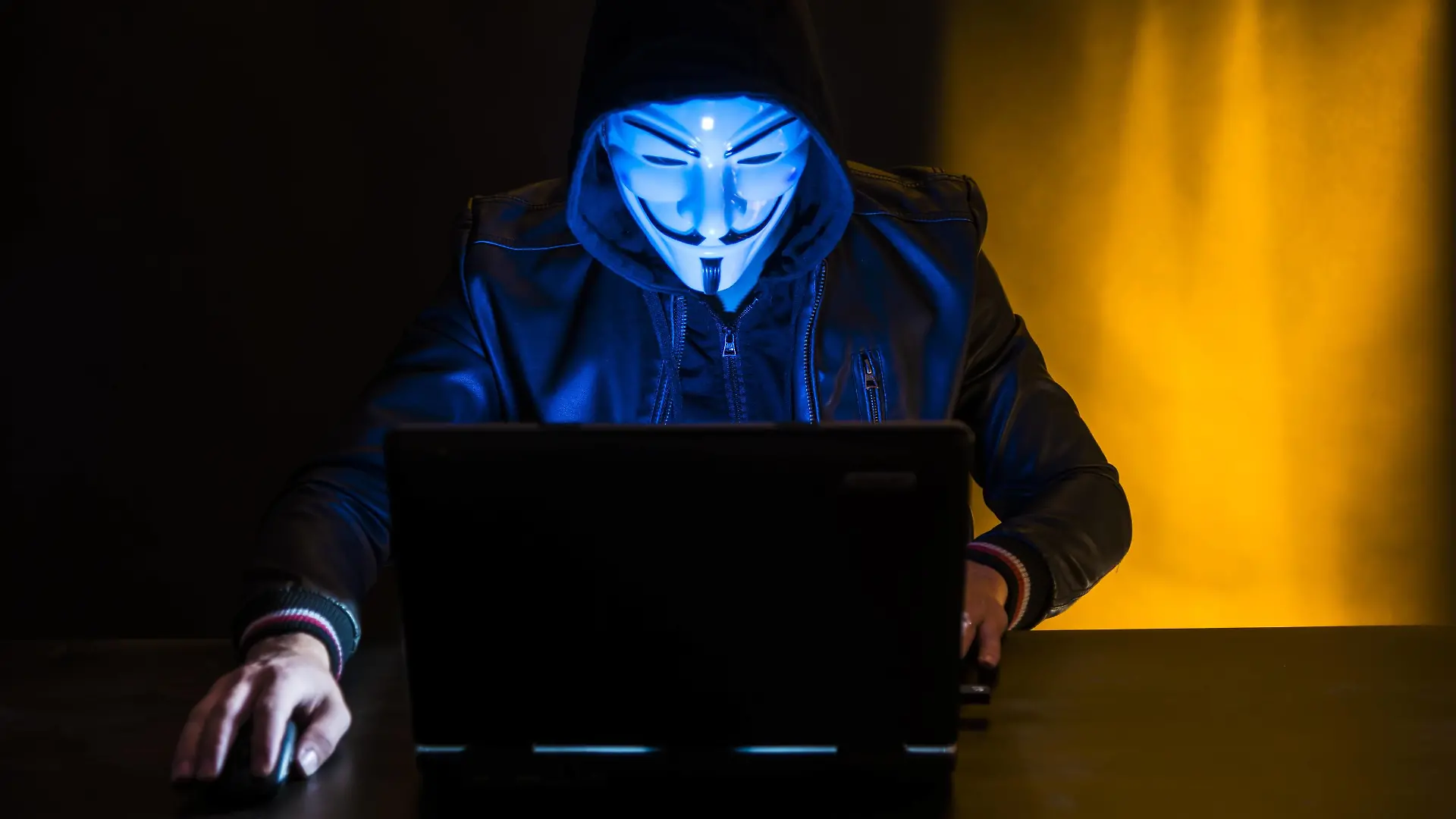 Bildnummer: 58940405  Datum: 29.09.2012  Copyright: imago/imagebroker
Junger Mann mit Anonymus-Maske und Kapuze sitzt vor einem Laptop xcb x0x 2012 quer model released Symbolfoto anonymer anonyme anonymes Anonymitäten Anonymität Anonymus anonym Back-Up Backup Computer-Hacking Computer-Kriminalität Computerkriminalität Computerviren Computervirus Computer Datendiebstahl Datendiebstähle Datenklau Datenschutz Datensicherheit Datensicherungen Datensicherung dunkel dunkler dunkle dunkles düsterer düstere düsteres düster eine Person ein Mensch einzelne einzelner geheimnisvoller geheimnisvolle geheimnisvolles geheimnisvoll Gesichtsmasken Gesichtsmaske gruseliger gruselige gruseliges gruselig hackend hacken Hackerangriffe Hackerangriff Hacker Hackings Hacking hackt hackender hackende hackendes Identitäten Identität illegaler illegale illegales Illegalitäten Illegalität illegal Innenaufnahmen Innenaufnahme Kapuzenpullis Kapuzenpulli Kapuzenpullover Kapuzen Kapuze Kriminalität Krimineller Kriminelle Laptop Mann Masken Maske maskierter maskierte maskiertes maskiert mysteriöser mysteriöse mysteriöses mysteriös Männer Notebooks Notebook PC Rechner rätselhafter rätselhafte rätselhaftes rätselhaft schauriger schaurige schauriges schaurig schwarzer schwarze schwarzes schwarz Trojaner unerkannter unerkannte unerkanntes unerkannt unheimlicher unheimliche unheimliches unheimlich 

 58940405 Date 29 09 2012 Copyright Imago image broker young Man with Aristotle Mask and Hood sits before a Laptop  x0x 2012 horizontal Model released Symbolic image Anonymous anonymous anonymous  Anonymity Aristotle anonymous Back up Backup Computer Hacking Computer Crime Computer crime Computer viruses Computer virus Computer Data theft data theft Data Privacy Data security Backups Backup dark darker dark dark darker gloomy gloomy bleak a Person a Man Individuals single mysterious Mysterious Mysterious mysterious Face masks Facemask Gruseliger Gruselige spooky creepy hackend Hoes Hacking Hacker reef Hacker  Hacking hacks hackender hackende hackendes Identities Identity illegal Illegal illegal  Illegality illegal Interior shots Interior shot Kapuzenpullis Kapuzenpulli Hooded sweater Hooded Hood Crime Criminals Criminals Laptop Man Masks Mask Masked Masked Maskiertes masked Mysteriöser Mysteriöse mysterious mysterious Men Notebooks Notebook PC Calculator Rätselhafter Puzzling Mysteries enigma schauriger Schaurige gruesome Schaurig Schwarzer Black Black Black Trojan horses    undetected eerie uncanny sinister scary  
