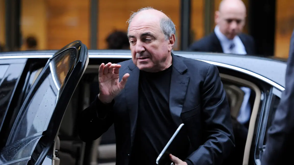 Russian oligarch Roman Berezovsky arrives at the Royal Courts of Justice during a break on the proceedings in London, Britain on 18 January 2012. Russian oligarch Boris Berezovsky accuses fellow tycoon Roman Abramovich of betraying and blackmailing him, as the two former business partners met in a London courtroom in a multibillion dollar lawsuit over an oil deal. Berezovsky's 3.2 billion pound ($5 billion) lawsuit claims Abramovich intimidated him into selling shares in Russian oil company Sibneft at a fraction of their value. Berezovsky is alleging breach of trust and breach of contract.