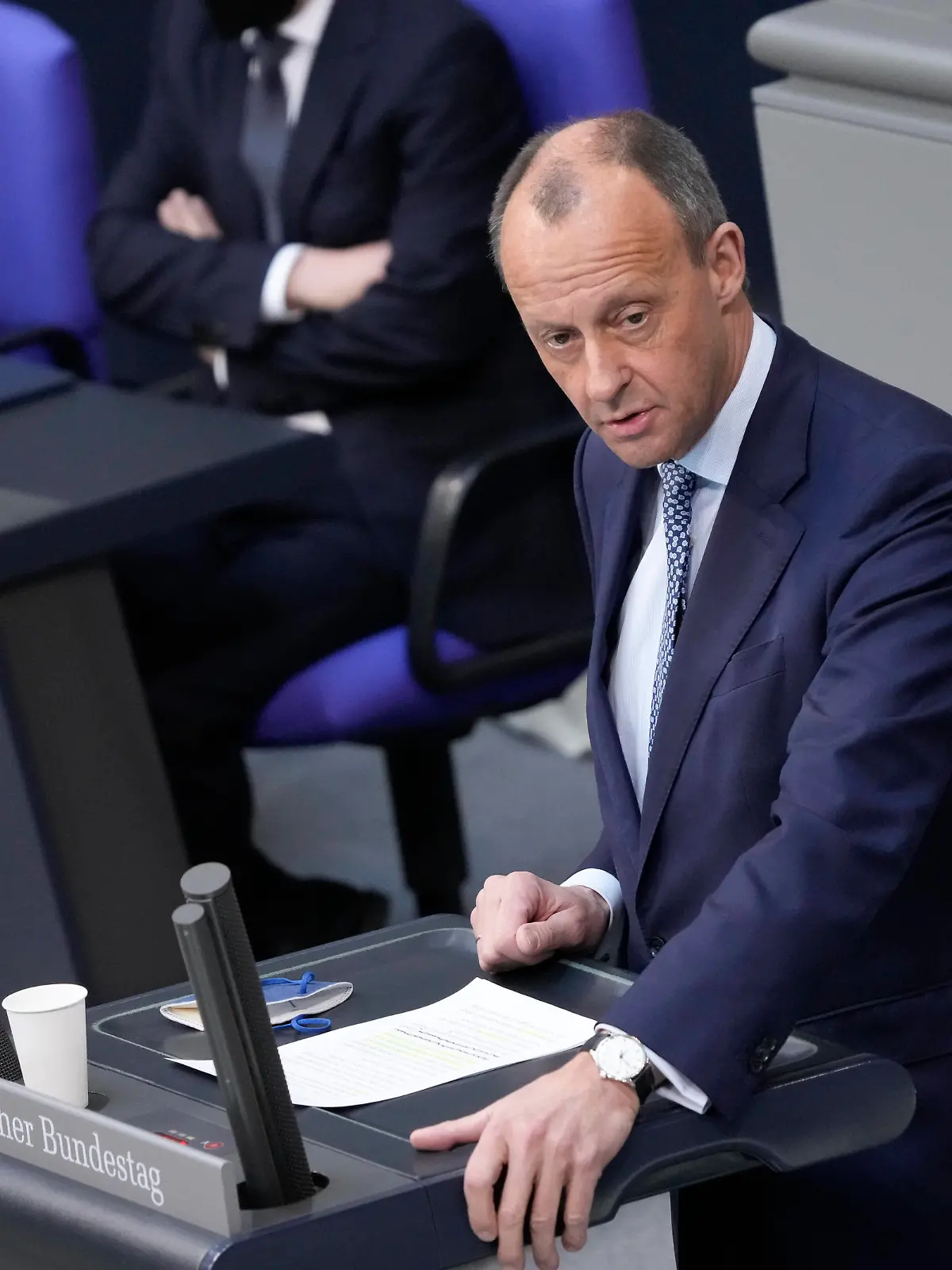  Deutscher Bundestag, Haushaltsdebatte 24. Sitzung Aktuell,23.03.2022 Berlin, Friedrich Merz von der Partei CDU bei seiner Rede zur Haushaltsdebatte und Haushalt des Bundeskanzleramt bei der 24. Sitzung des Deutschen Bundestag in Berlin Berlin Berlin Deutschland *** German Bundestag, budget debate 24 session Current,23 03 2022 Berlin, Friedrich Merz of the party CDU during his speech on the budget debate and budget of the Federal Chancellery at the 24 session of the German Bundestag in Berlin Berlin Germany
