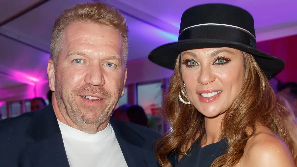 Party - Bertelsmann Lilly Becker mit Freund Thorsten Weck bei der Bertelsmann Party 2023 in der Bertelsmann Hauptstadtrepräsentanz am 15.06.2023 in Berlin. *** Party Bertelsmann Lilly Becker with boyfriend Thorsten Weck at the Bertelsmann Party 2023 in the Bertelsmann Capital Representative Office on 15 06 2023 in Berlin Copyright: xEventpressxKochanx