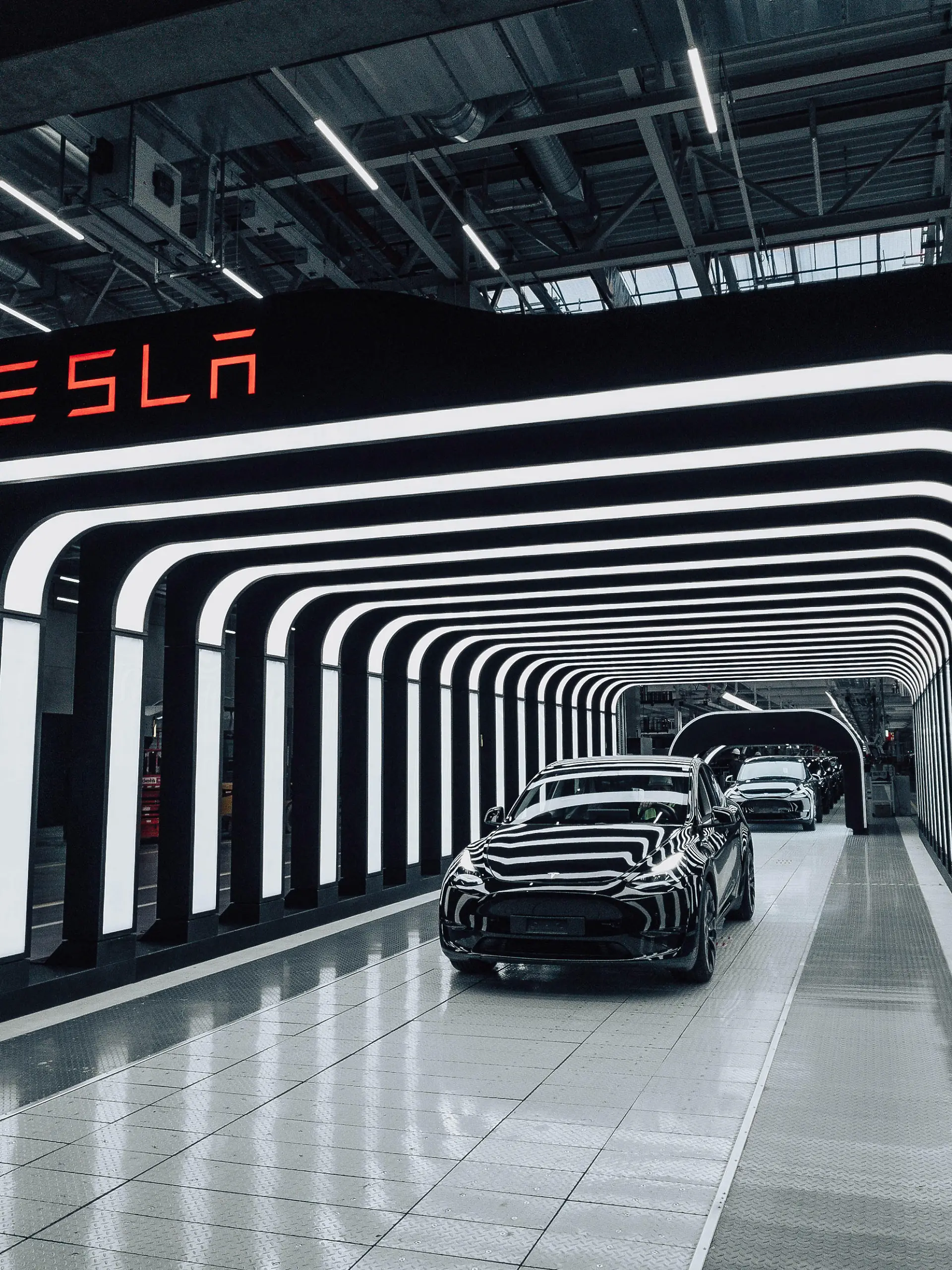 Tesla startet am 22.03.2022 offiziell mit der Produktion des Models Y in Deutschland.
