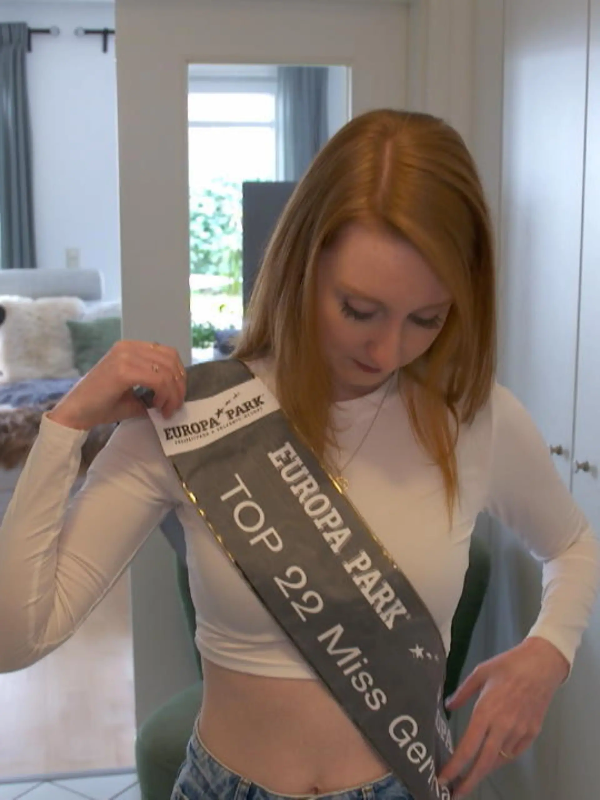 Jedes Jahr macht die Hilfsorganisation „Weißer Ring“ mit dem Tag der Kriminalitätsopfer auf Menschen aufmerksam, die durch Kriminalität und Gewalt geschädigt wurden. Opfer wie Lena Jensen, die als Kind jahrelang sexuell missbraucht wird, erleiden schwere Traumata und müssen dann noch um Therapie und Gerechtigkeit kämpfen.