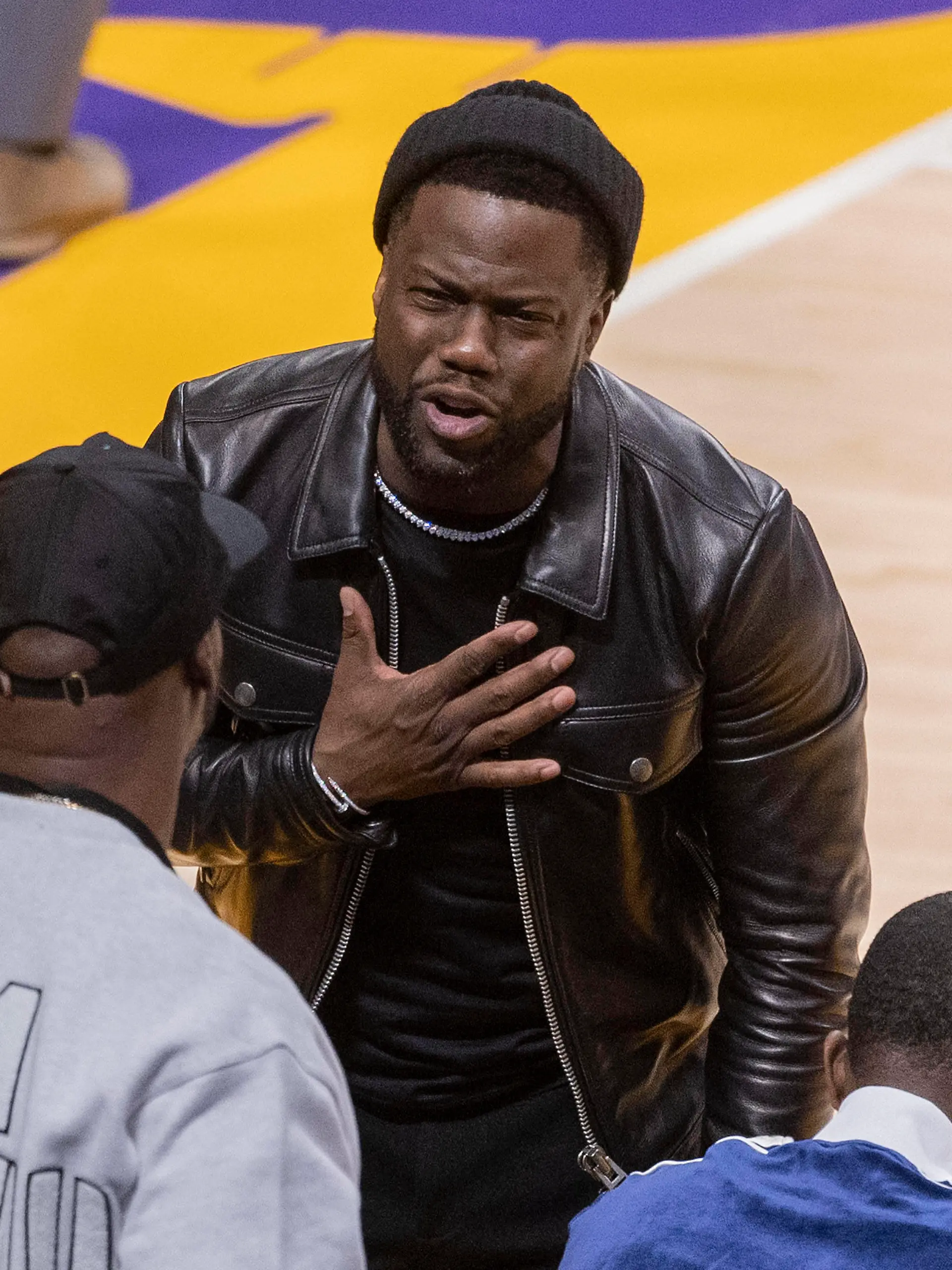 January 20, 2023, Los Angeles, California, USA: Kevin Hart attends the NBA, Basketball Herren, USA game between the Los Angeles Lakers and the Memphis Grizzlies on Friday January 20, 2023 at Crypto.com Arena in Los Angeles, California. Lakers defeat Grizzlies, 122-121. /PI Los Angeles USA - ZUMAp124 20230120_zaa_p124_008 Copyright: xJAVIERxROJASx