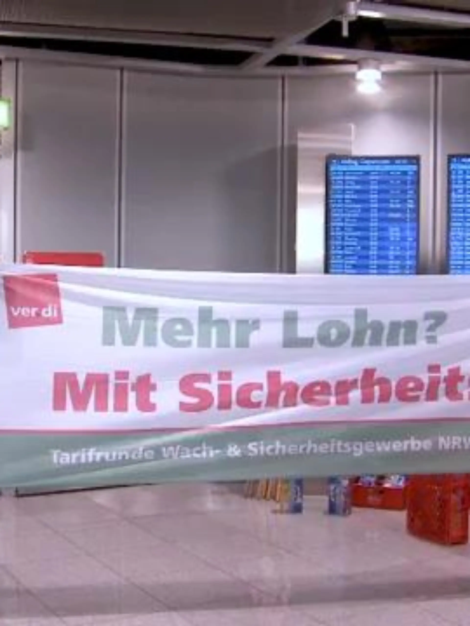 Bild zu: "Gestrichene Flüge an NRW-Flughäfen"