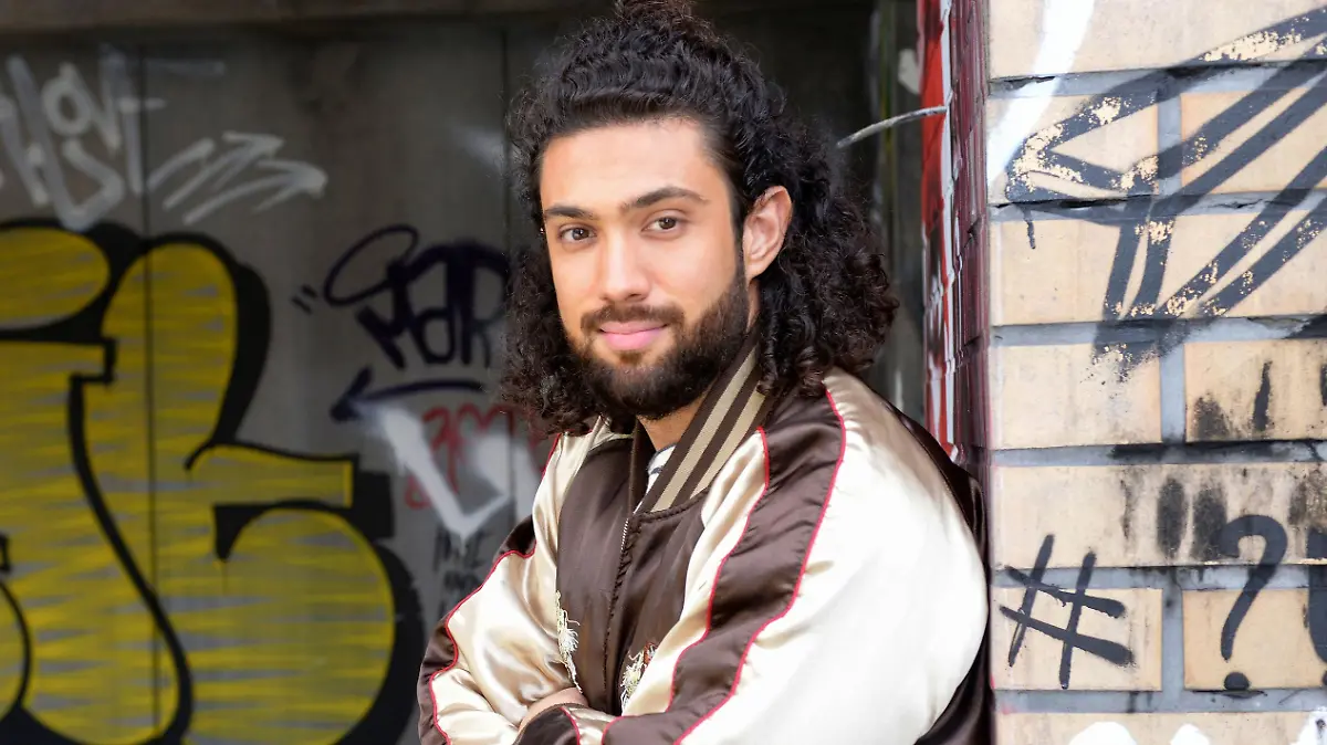 Zeyin Aly spielt die Rolle "Noah Sander".

Die Verwendung des sendungsbezogenen Materials ist nur mit dem Hinweis und Verlinkung auf RTL+ gestattet.