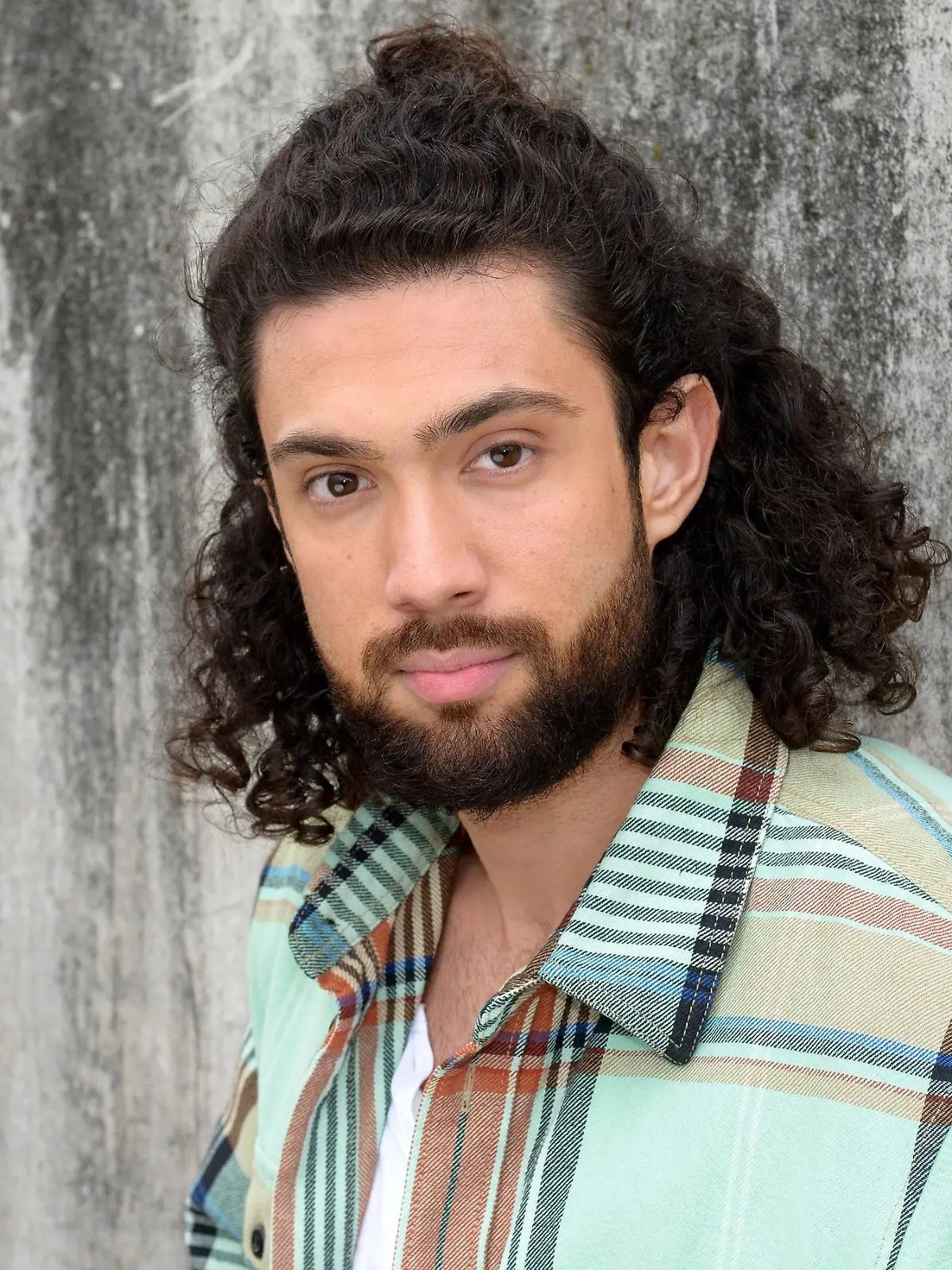 Zeyin Aly spielt die Rolle "Noah Sander".

Die Verwendung des sendungsbezogenen Materials ist nur mit dem Hinweis und Verlinkung auf RTL+ gestattet.