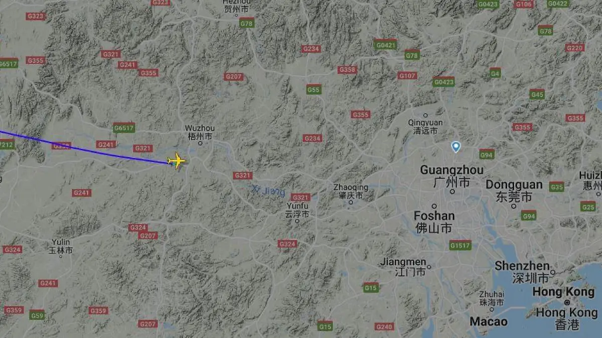 Die Boeing 737 der Fluggesellschaft China Eastern Airlines sackte aus mehr als 8000 Metern in die Tiefe. Das Unglück passierte in einer entlegenen, hügeligen Gegend nahe der Stadt Wuzhou in der südchinesischen Region Guangxi..