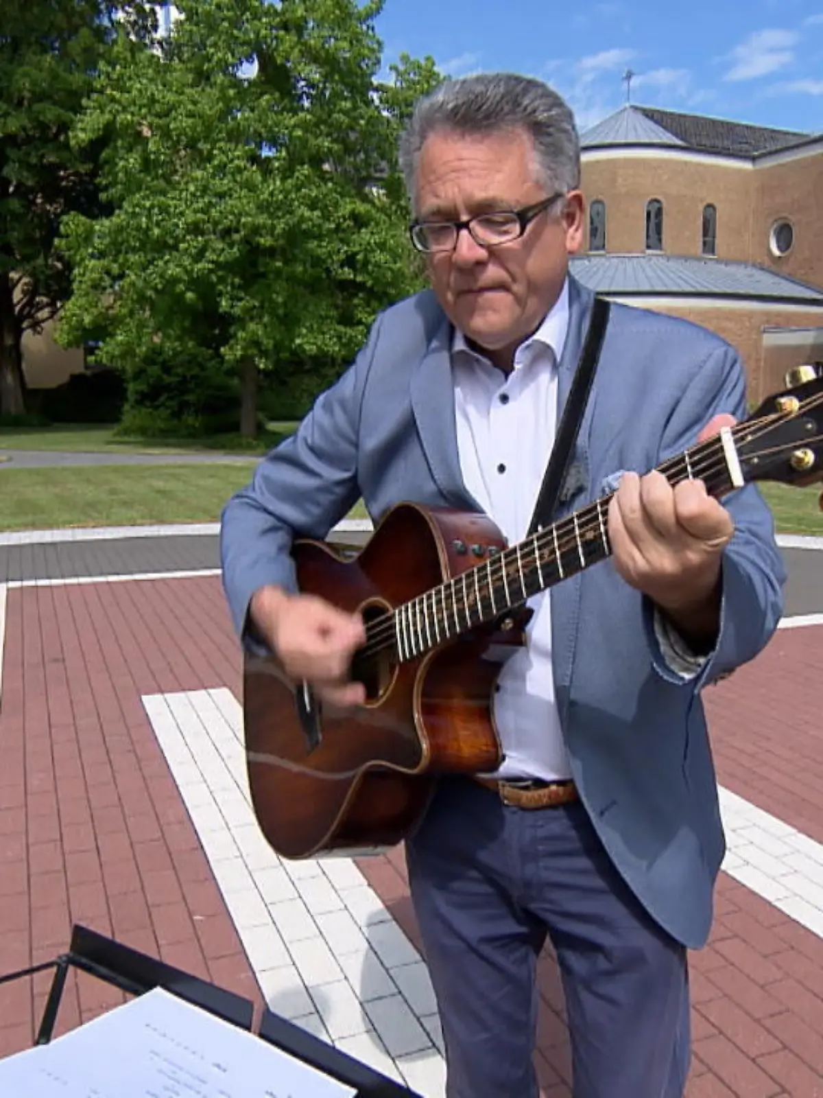 Bild zu: "Protest-Song von Klinik-Chef"