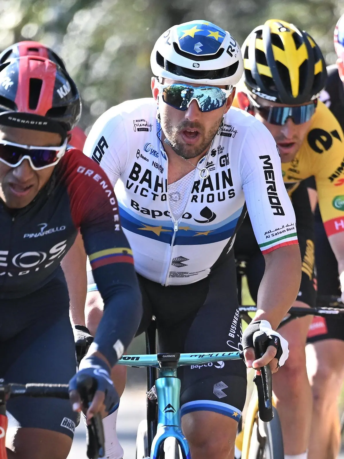  NINOVE, BELGIUM - FEBRUARY 26 : Colbrelli Sonny ITA of Bahrain - Victorious pictured during the Flanders Classics 77th Omloop Het Nieuwsblad cycling race with start in Ghent and finish in Ninove on February 26, 2022 in Ninove, Belgium, 26/02/2022  Motordriver Kenny Verfaillie - Omloop Het Nieuwsblad 2022 Cycling Race PhotoNews/Panoramic PUBLICATIONxINxGERxSUIxAUTxHUNxONLY