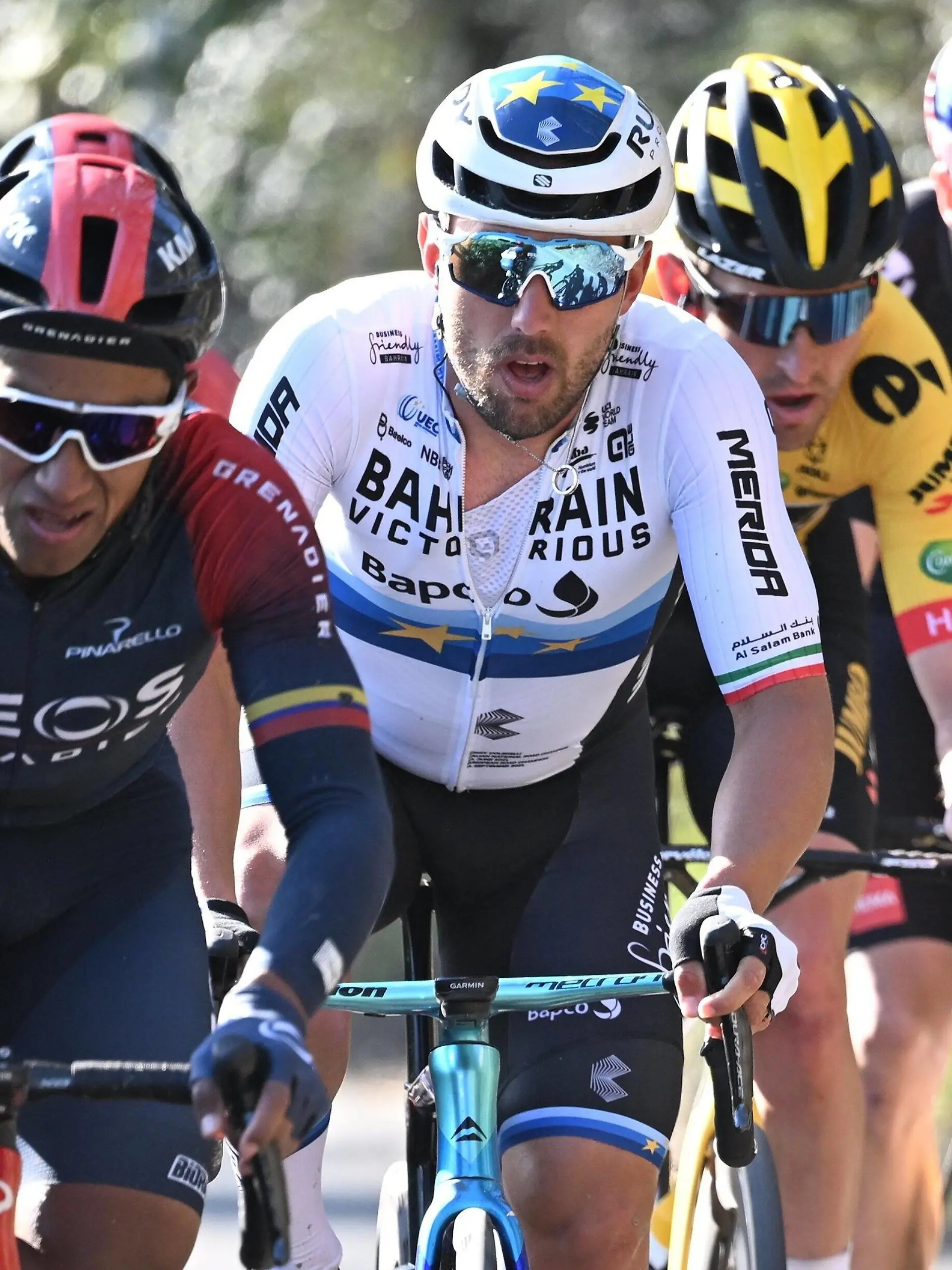 NINOVE, BELGIUM - FEBRUARY 26 : Colbrelli Sonny ITA of Bahrain - Victorious pictured during the Flanders Classics 77th Omloop Het Nieuwsblad cycling race with start in Ghent and finish in Ninove on February 26, 2022 in Ninove, Belgium, 26/02/2022  Motordriver Kenny Verfaillie - Omloop Het Nieuwsblad 2022 Cycling Race PhotoNews/Panoramic PUBLICATIONxINxGERxSUIxAUTxHUNxONLY