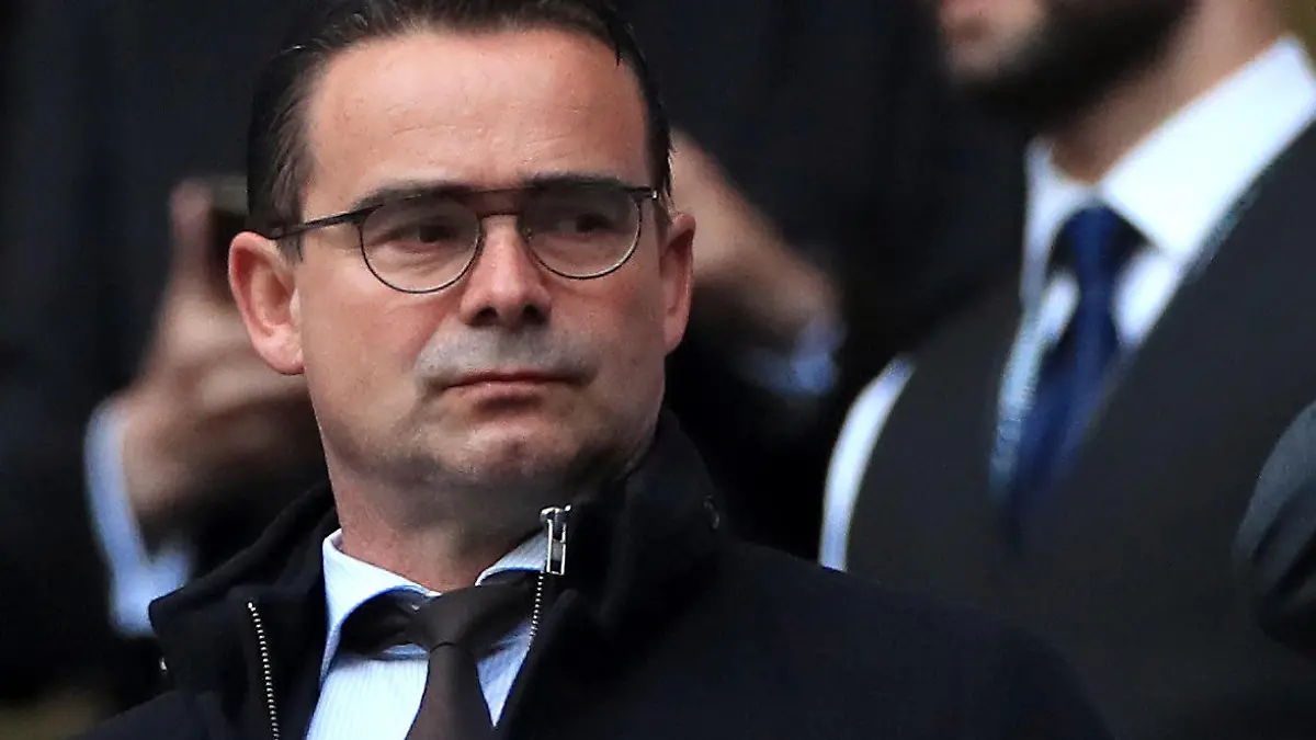 ARCHIV - 30.04.2019, England, London: Marc Overmars, Sportdirektor von Ajax, besucht das Halbfinal-Hinspiel der UEFA Champions League zwischen Tottenham Hotspur und Ajax im Tottenham Hotspur Stadion. Sechs Wochen nach seinem unrühmlichen Aus bei Ajax Amsterdam wegen unangemessenen Verhaltens gegenüber Mitarbeiterinnen hat Marc Overmars eine neue Anstellung. Foto: Mike Egerton/PA Wire/dpa +++ dpa-Bildfunk +++