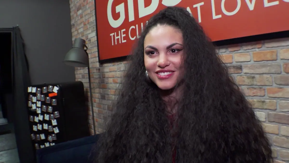 Beim Interview in Frankfurt erzählt Julianna Townsend, was sich seit „Germany’s Next Topmodel” verändert hat.