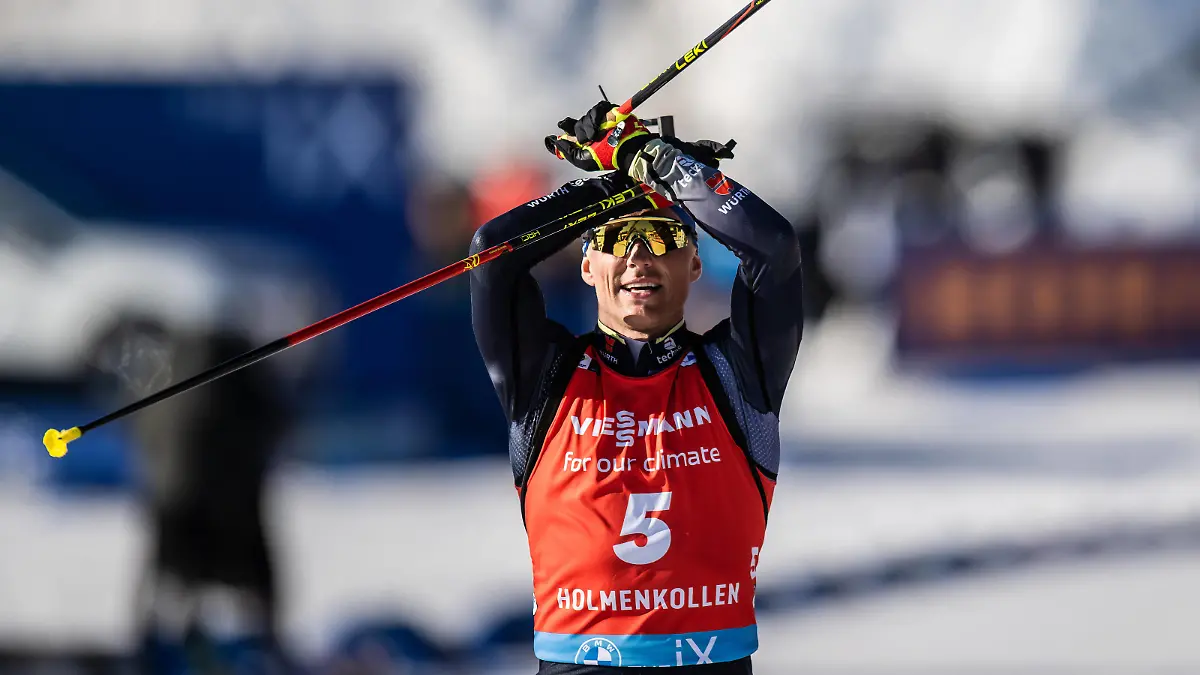 220319 Erik Lesser of Germany celebrates after competing in men s 12,5 km biathlon pursuit during the IBU World Cup on March 19, 2022 in Oslo. Photo: Jon Olav Nesvold / BILDBYRAN / COP 217 / JE0051 skidskytte biathlon skiskyting ibu world cup holmenkollen men s pursuit bbeng jaktstart pursuit jubel *** 220319 Erik Lesser of Germany celebrates after competing in men s 12.5 km biathlon pursuit during the IBU World Cup on March 19, 2022 in Oslo Photo Jon Olav Nesvold BILDBYRAN COP 217 JE0051 biathlon biathlon biathlon ibu world cup holmenkollen men s pursuit bbeng jaktstart pursuit cheers, PUBLICATIONxNOTxINxSWExNORxAUT Copyright: JONxOLAVxNESVOLD BB220319JE122