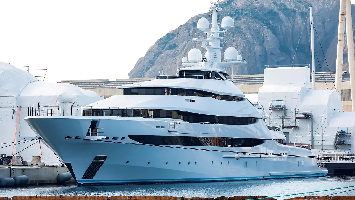 FILE PHOTO: Super yatch "Amore Vero," which French authorities have said is linked to Rosneft's CEO, is seen at La Ciotat Port near Marseille city, France, March 4, 2022. REUTERS/ Albert Gea/File Photo