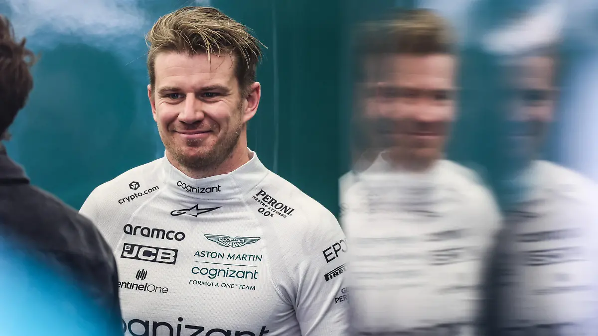HULKENBERG Nico ger, Reserve Driver of Aston Martin F1 Team, portrait during the Formula 1 Gulf Air Bahrain Grand Prix 2022, 1st round of the 2022 FIA Formula One World Championship, WM, Weltmeisterschaft on the Bahrain International Circuit, from March 18 to 20, 2022 in Sakhir, Bahrain - F1 - BAHRAIN GRAND PRIX 2022 DPPI/Panoramic PUBLICATIONxNOTxINxFRAxITAxBEL G00D6242