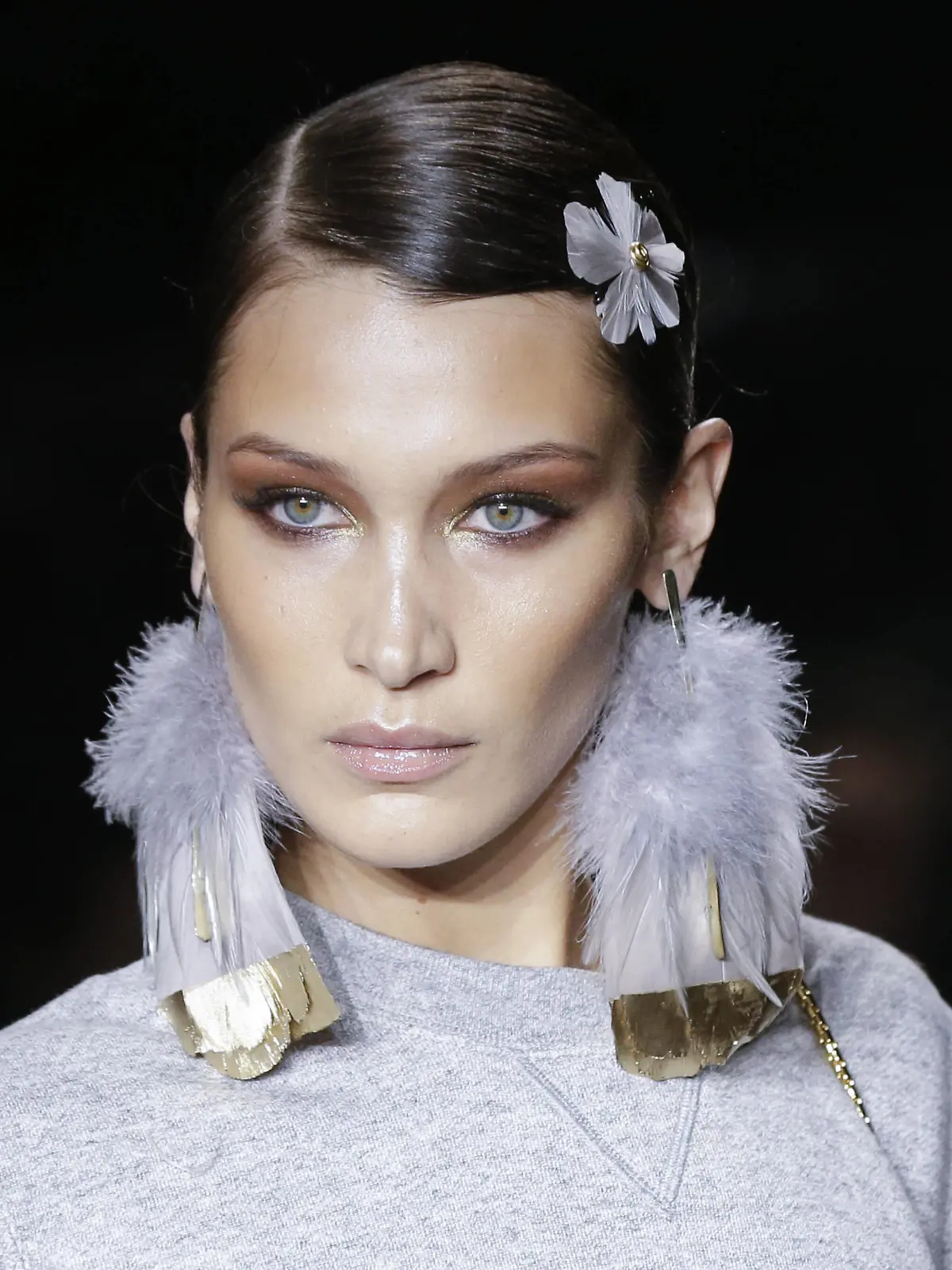  Bella Hadid walks on the runway at the Tom Ford AW20 Show at Milk Studios on Friday, February 07, 2020 in Hollywood, California. PUBLICATIONxINxGERxSUIxAUTxHUNxONLY LAP20200207506 JOHNxANGELILLO