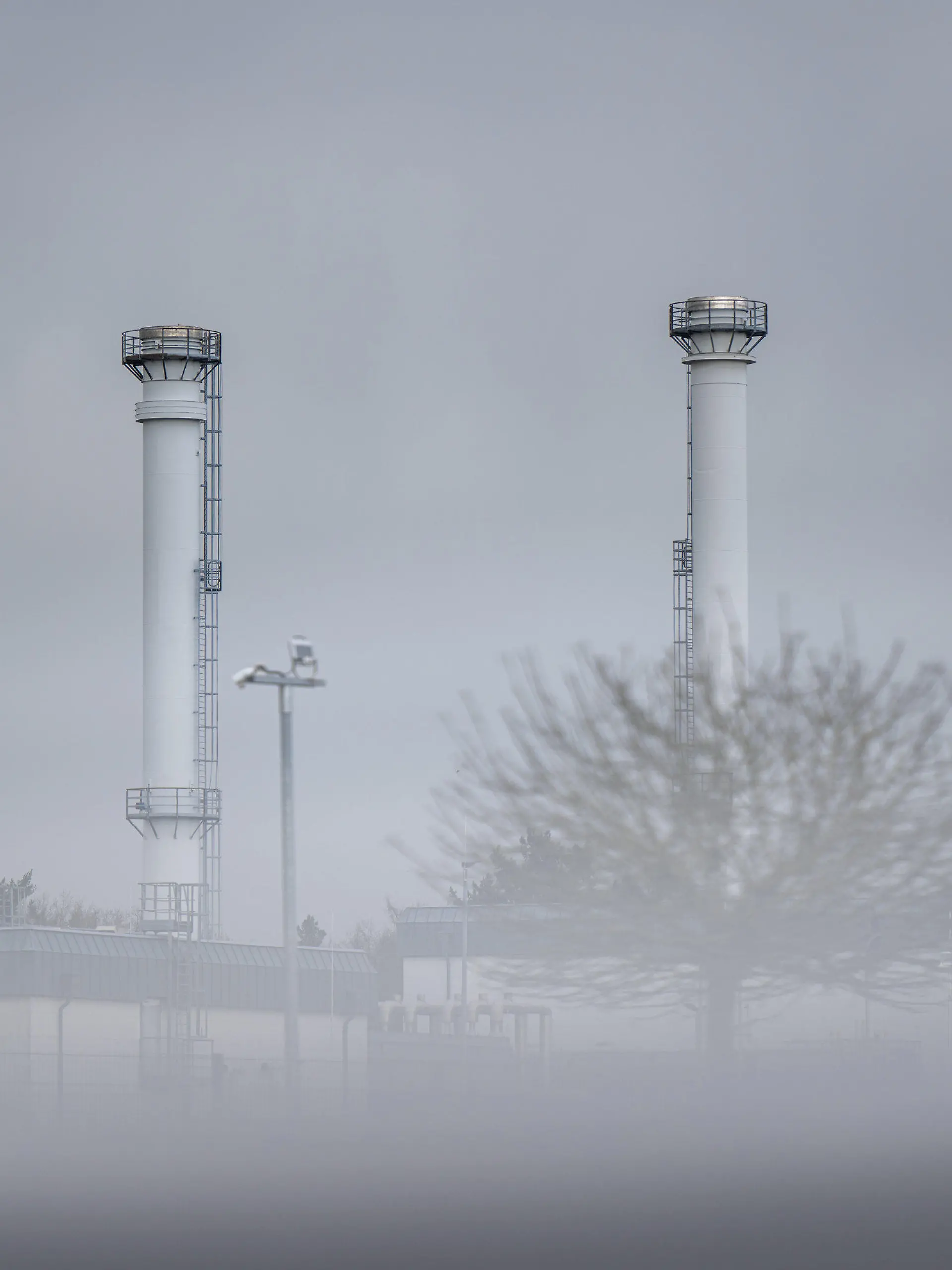 24.02.2022, Niedersachsen, Rehden: Die Anlage des Erdgasspeichers (Astora GmbH) in Rehden. Es handelt sich dabei um den größten Speicher in Westeuropa. Die Astora GmbH ist zudem eine Tochtergesellschaft des russischen Energiekonzerns Gazprom (zu dpa ·Land hat keinen Überblick über Gasspeicher-Füllstände·). Foto: Mohssen Assanimoghaddam/dpa +++ dpa-Bildfunk +++