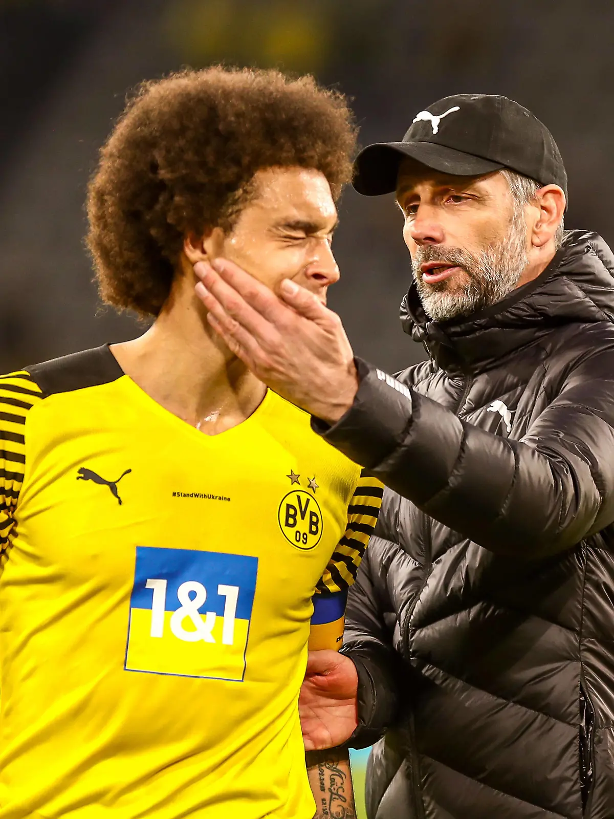  Axel Witsel Borussia Dortmund / BVB, 28 und Marco Rose Borussia Dortmund / BVB, Chef-Trainer nach dem Spiel, GER, Borussia Dortmund / BVB vs. DSC Arminia Bielefeld, Fussball, 1. Bundesliga, 26. Spieltag, Spielzeit 2021/2022, 13.03.2022, DFB/DFL regulations prohibit any use of photographs as image sequences and/or quasi-video., GER, Borussia Dortmund / BVB vs. DSC Arminia Bielefeld, Fussball, 1. Bundesliga, 26. Spieltag, Spielzeit 2021/2022, 13.03.2022 Dortmund *** Axel Witsel Borussia Dortmund BVB, 28 and Marco Rose Borussia Dortmund BVB, head coach after the match, GER, Borussia Dortmund BVB vs DSC Arminia Bielefeld, Football, 1 Bundesliga, 26 Matchday, Season 2021 2022, 13 03 2022, DFB DFL regulations prohibit any use of photographs as image sequences and or quasi video , GER, Borussia Dortmund BVB vs DSC Arminia Bielefeld, Football, 1 Bundesliga, 26 Spieltag, Spielzeit 2021 2022, 13 03 2022 Dortmund Copyright: xEibner-Pressefoto/GabrielxBoiax EP_EEP
