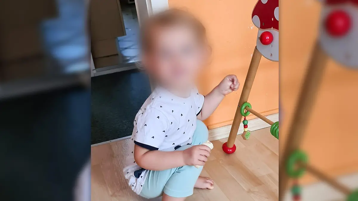 Die kleine Emma wurde so sehr geschüttelt, dass sie an den Folgen starb.