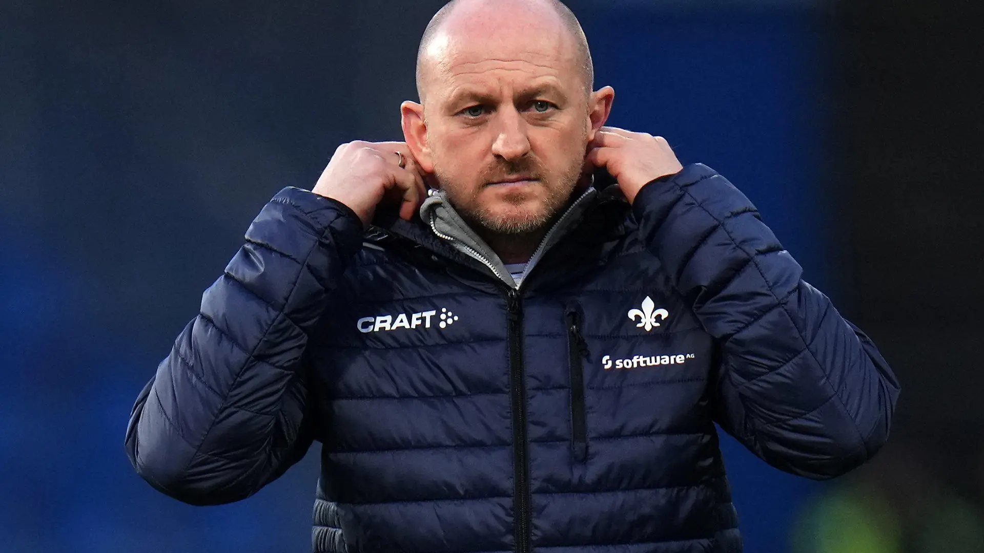 11.03.2022, Hessen, Darmstadt: Fußball: 2. Bundesliga, Darmstadt 98 - SV Sandhausen, 26. Spieltag, Merck-Stadion am Böllenfalltor. Darmstadts Trainer Torsten Lieberknecht vor dem Spiel. Foto: Thomas Frey/dpa - WICHTIGER HINWEIS: Gemäß den Vorgaben der DFL Deutsche Fußball Liga bzw. des DFB Deutscher Fußball-Bund ist es untersagt, in dem Stadion und/oder vom Spiel angefertigte Fotoaufnahmen in Form von Sequenzbildern und/oder videoähnlichen Fotostrecken zu verwerten bzw. verwerten zu lassen. +++ dpa-Bildfunk +++