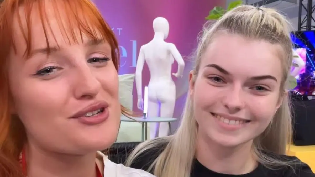 Die GNTM-Kandidatinnen Cassy (l.) und Katherine stehen nebeneinander